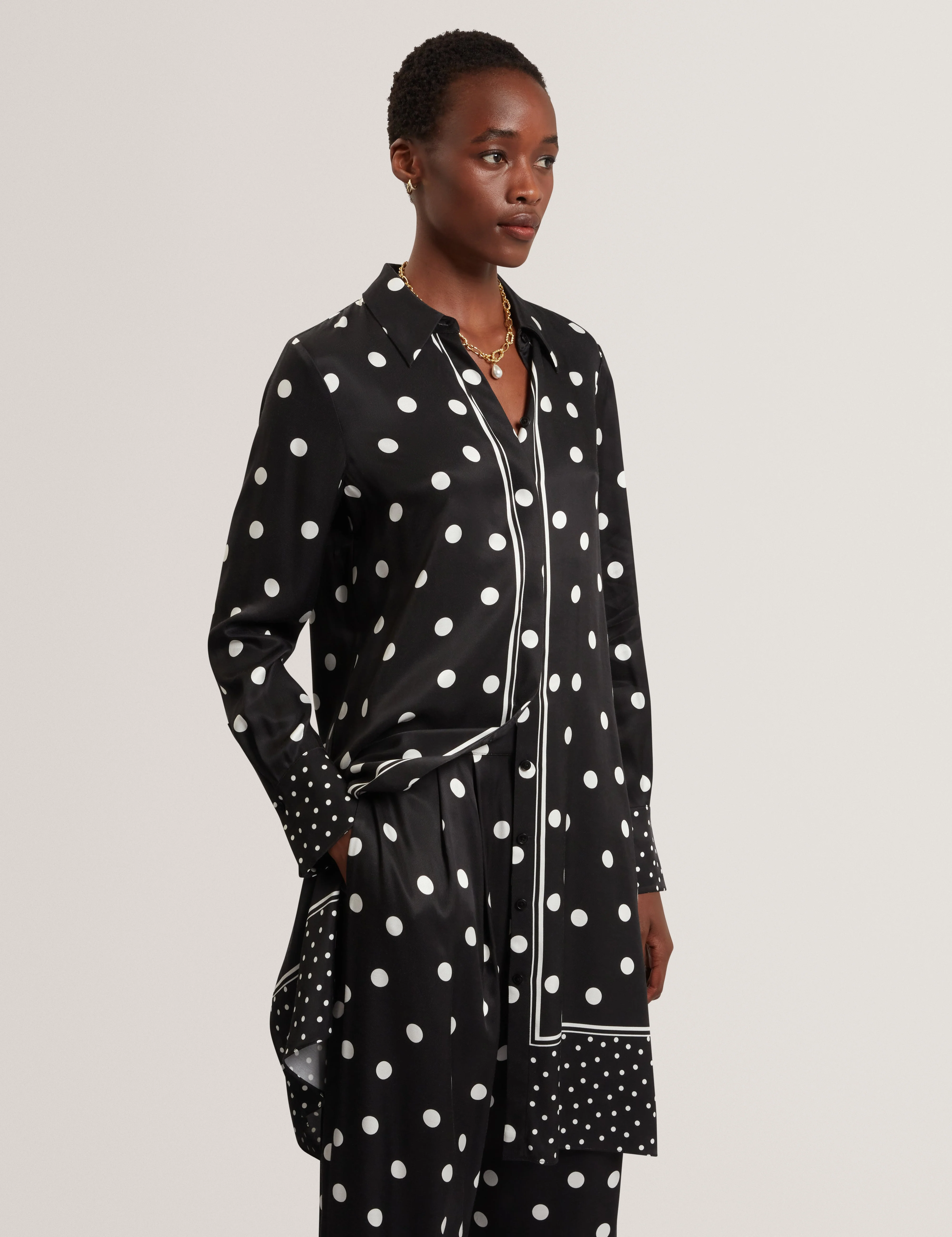 Adelzi Printed Longline Shirt Black