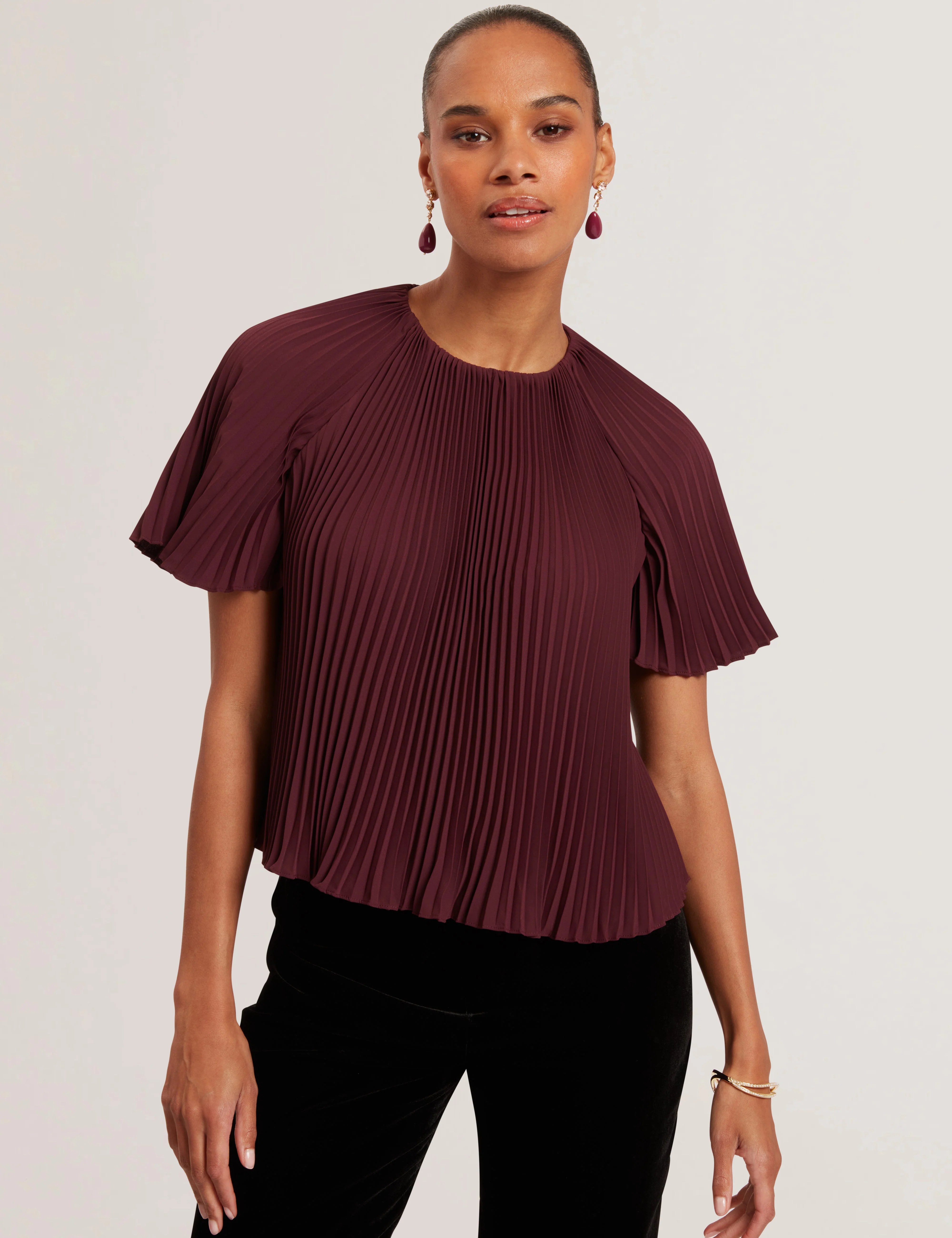 Agara Crepe Pleated Short Sleeve Top Oxblood