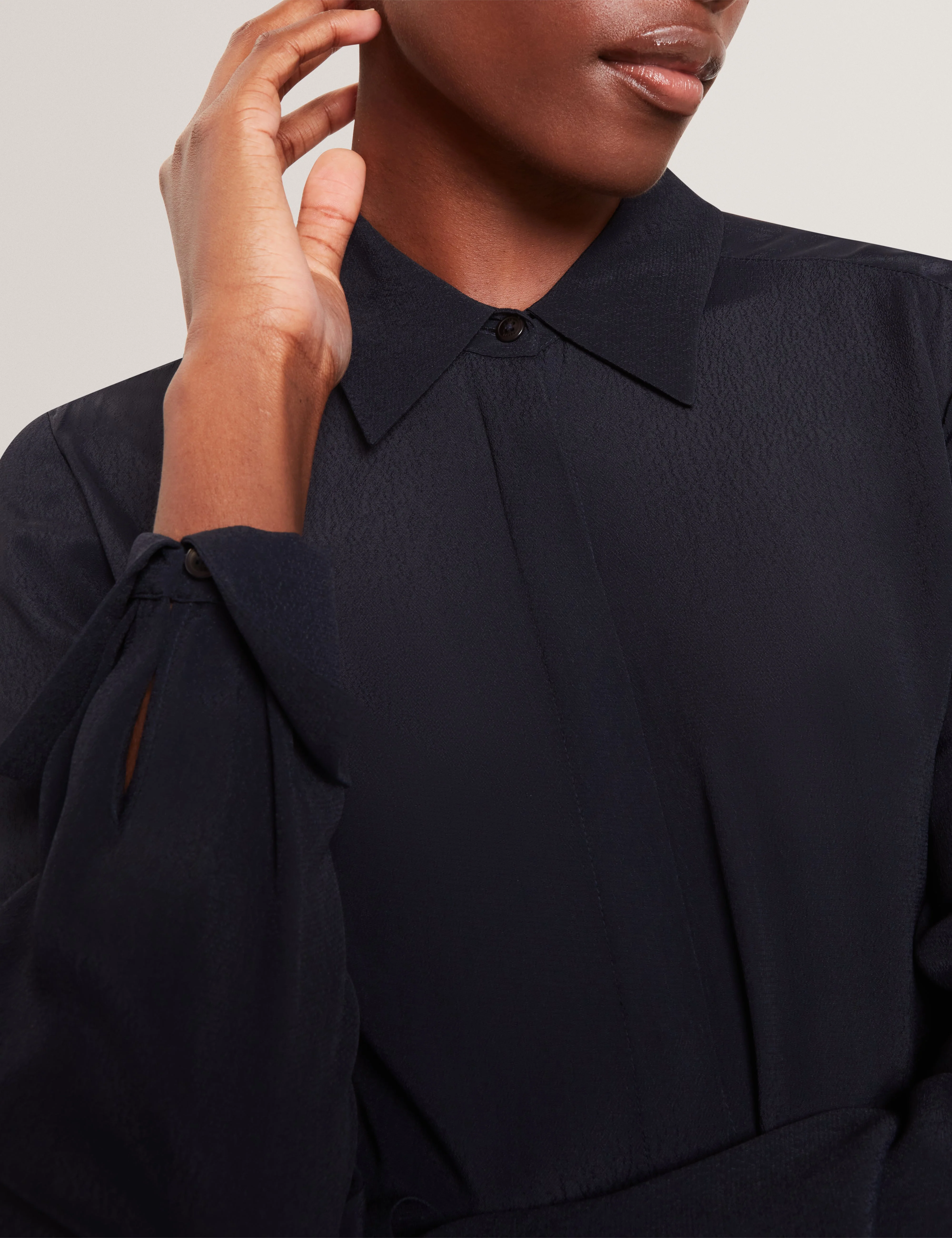 Aluma Midi Shirt Dress Navy - Image 4