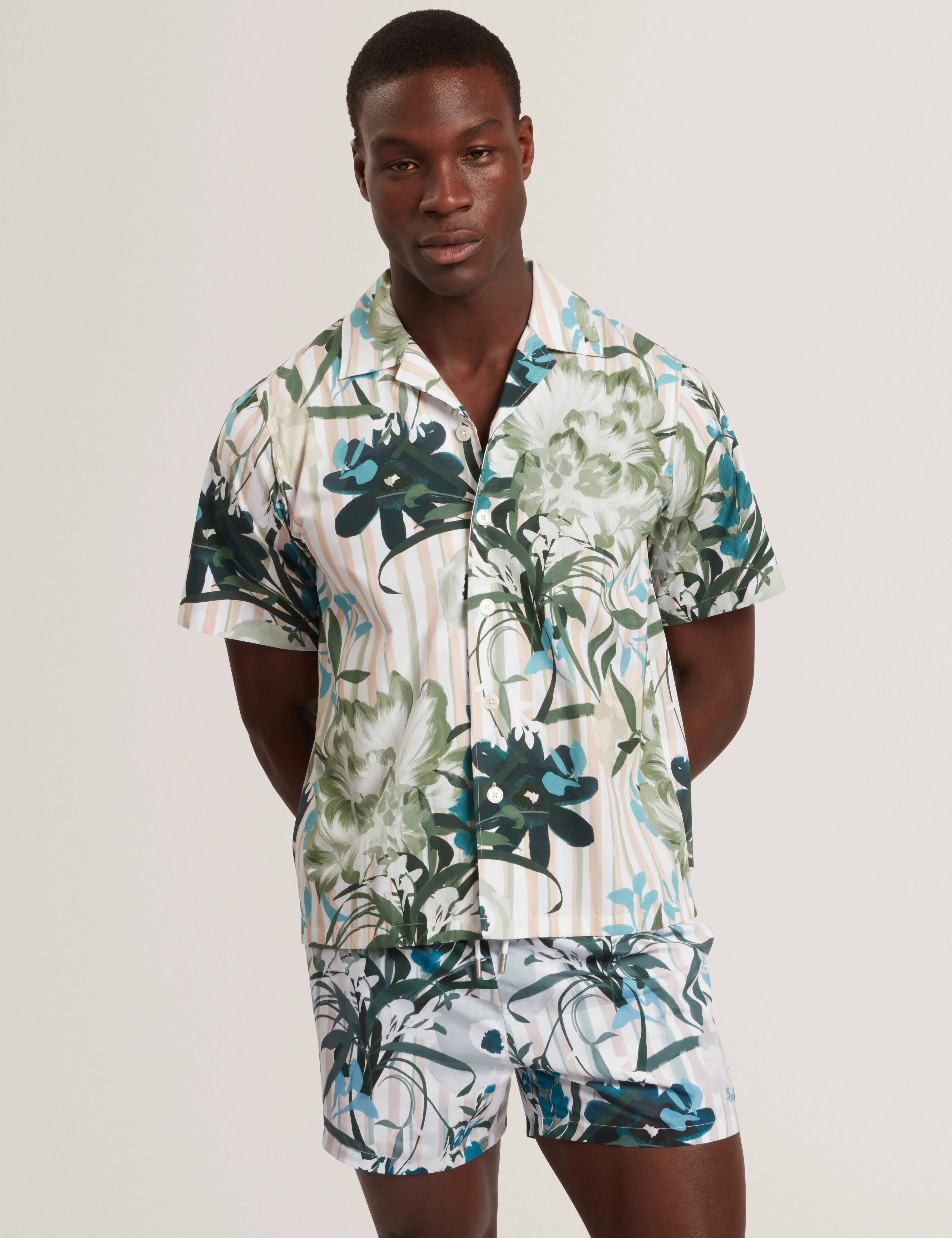 Anukis Short Sleeve Placement Floral Stripe Mid-Pink
