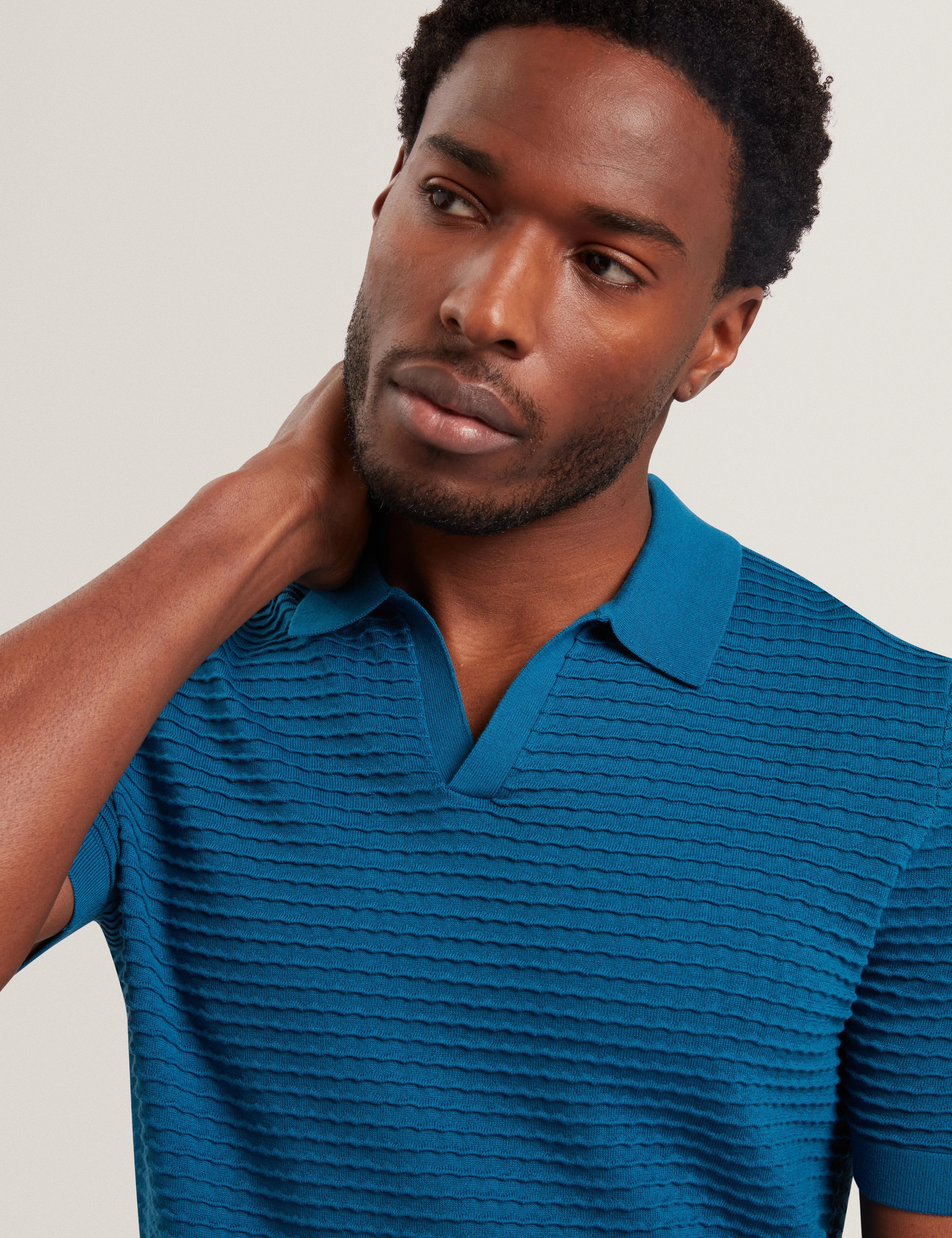 Bestel Short Sleeve Wavy Stitch Open Neck Polo Navy-Green - Image 4
