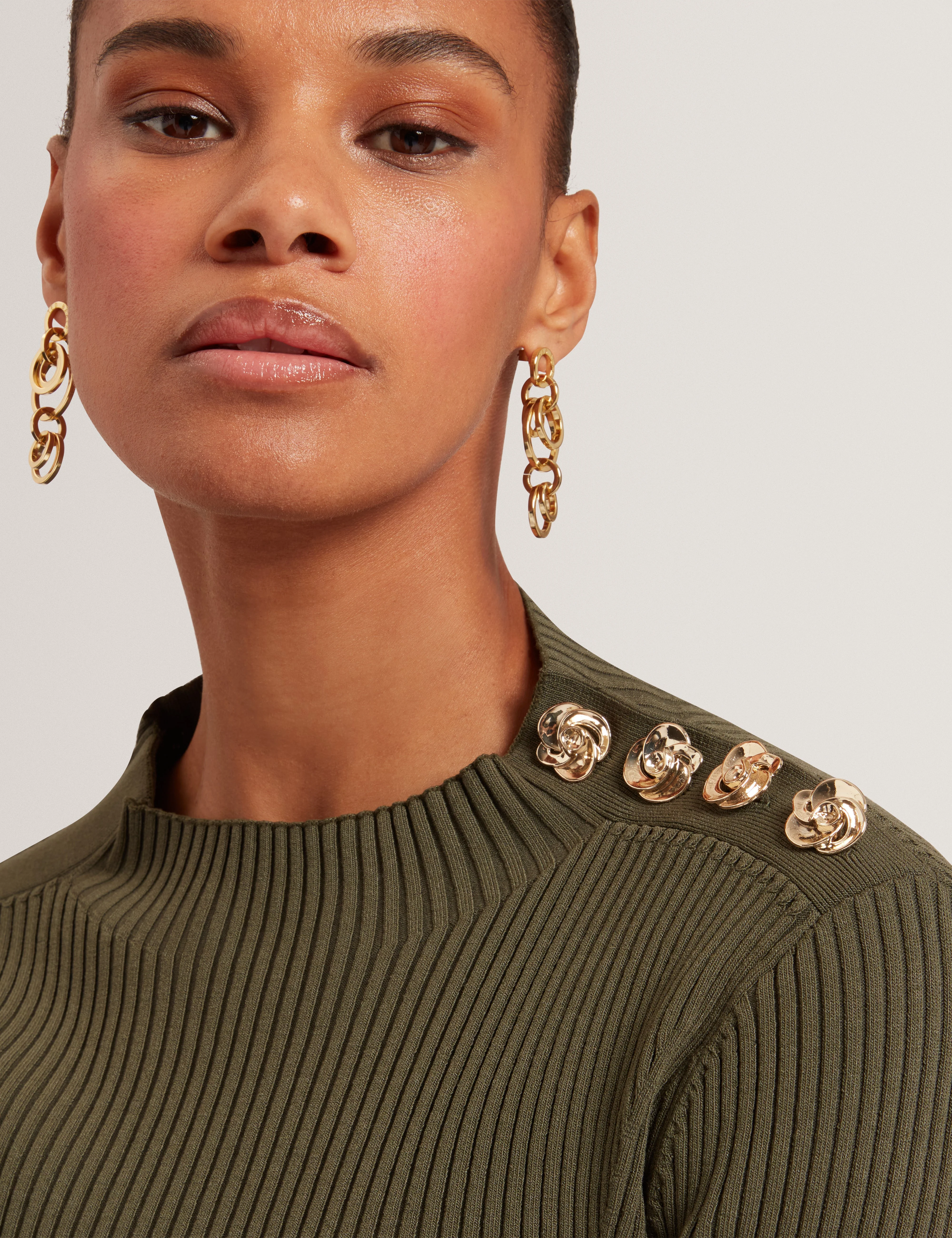 Bleana Rose Button Detail Long Sleeve Knitted T Dk-Green - Image 4