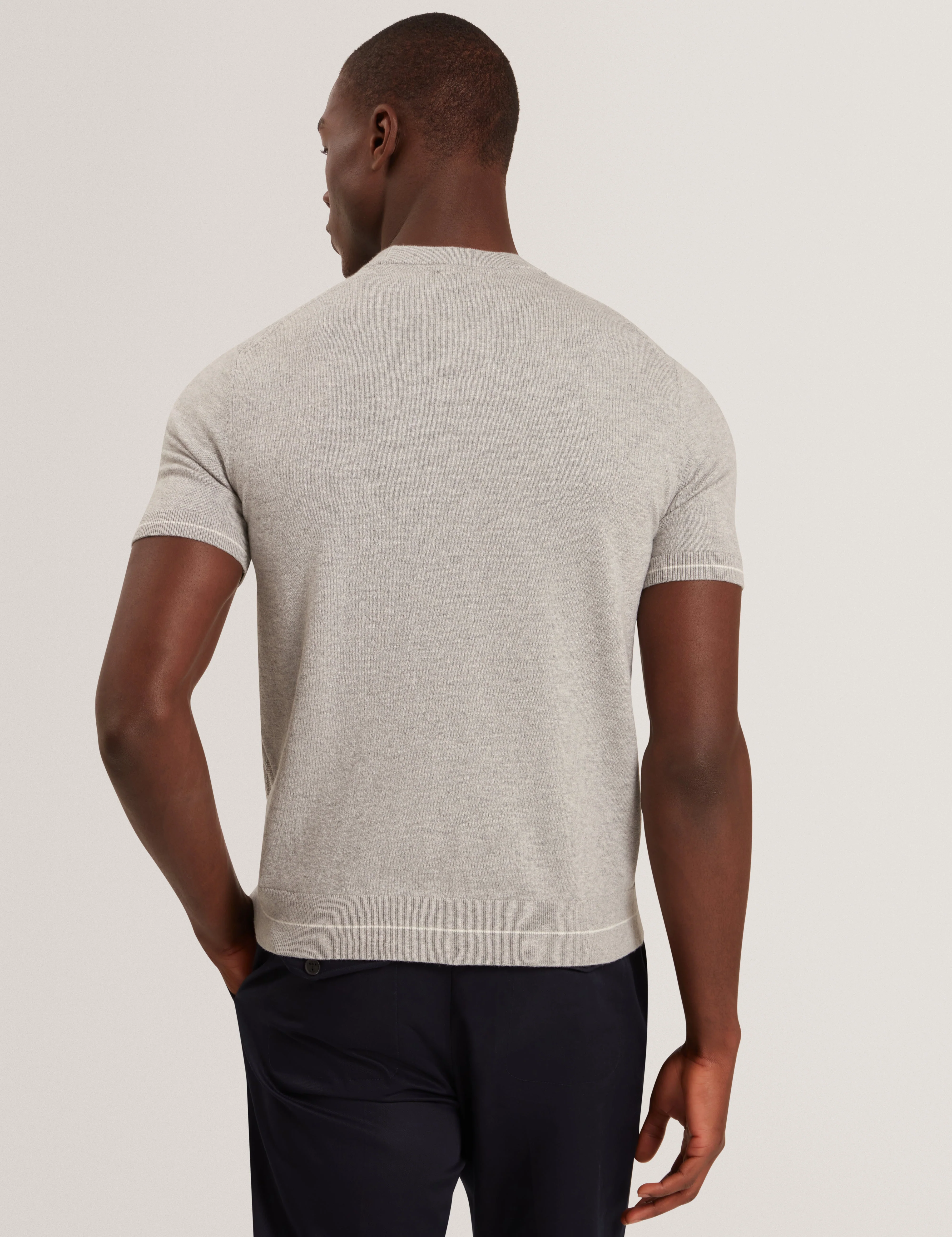 Canon Short Sleeve Chevron Stitch T Shirt Lt-Grey - Image 5