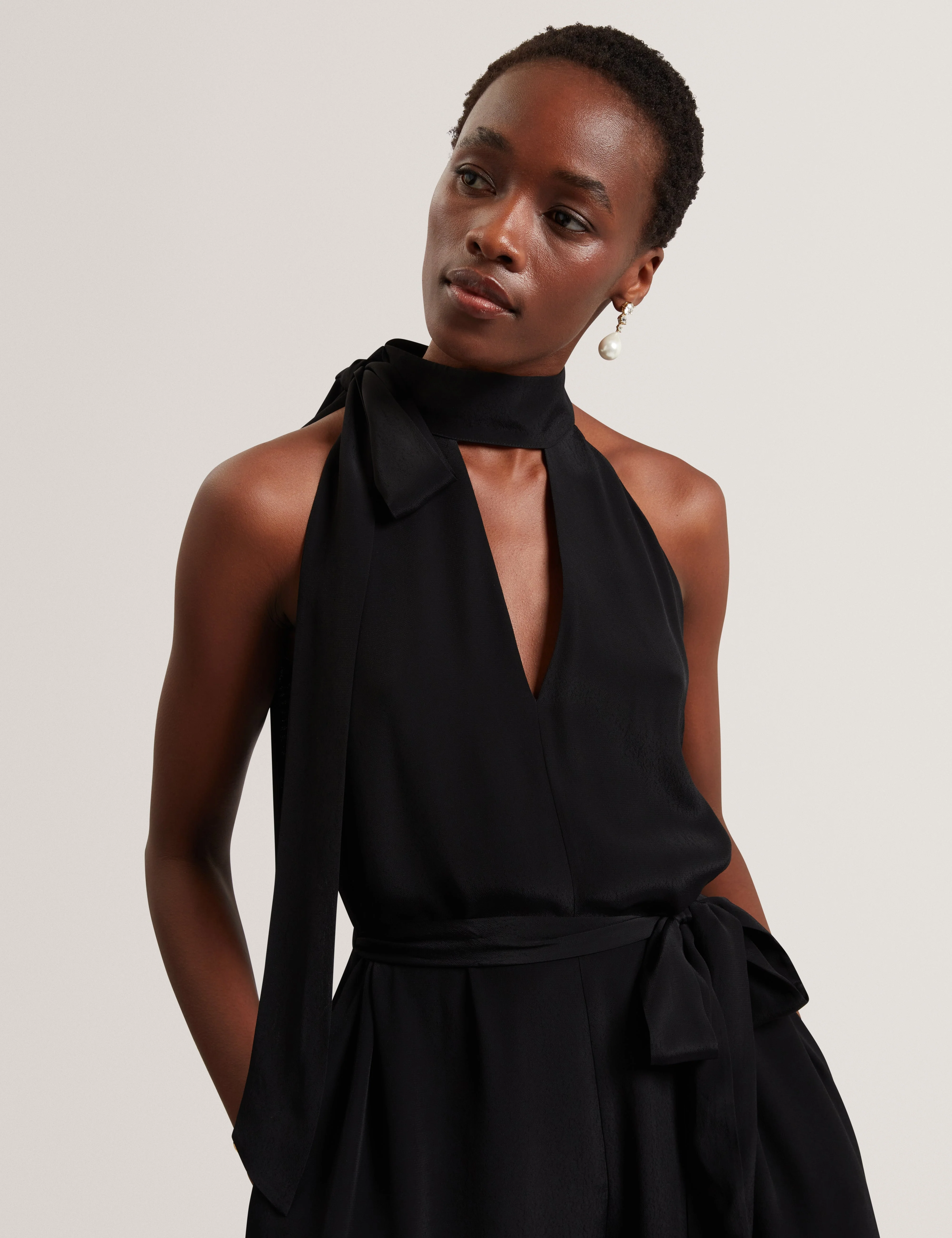 Chiva Sleeveless Tie Neck Detail Jumpsuit Black - Image 4