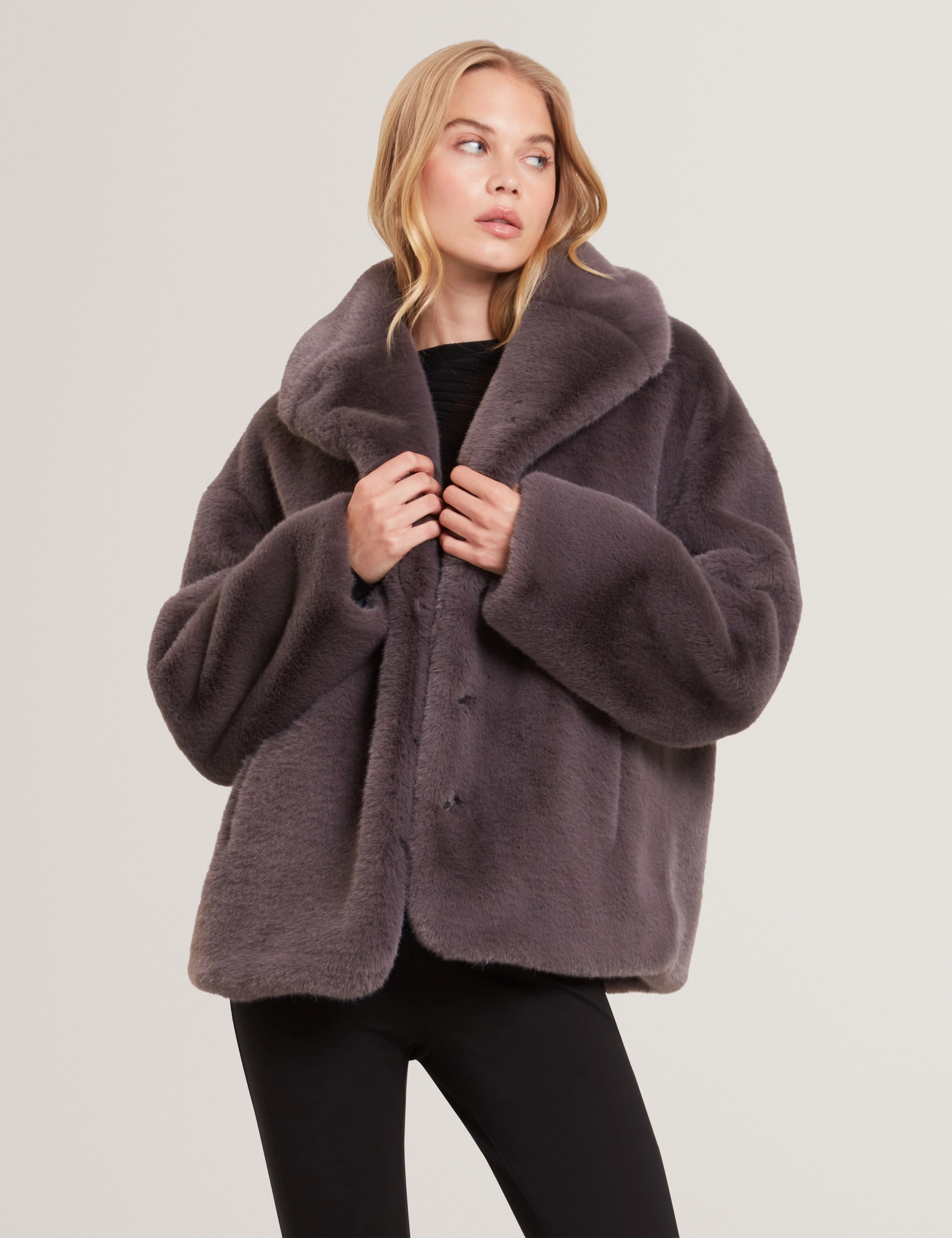 Fiela Short Faux Fur Coat With Shawl Collar Grey