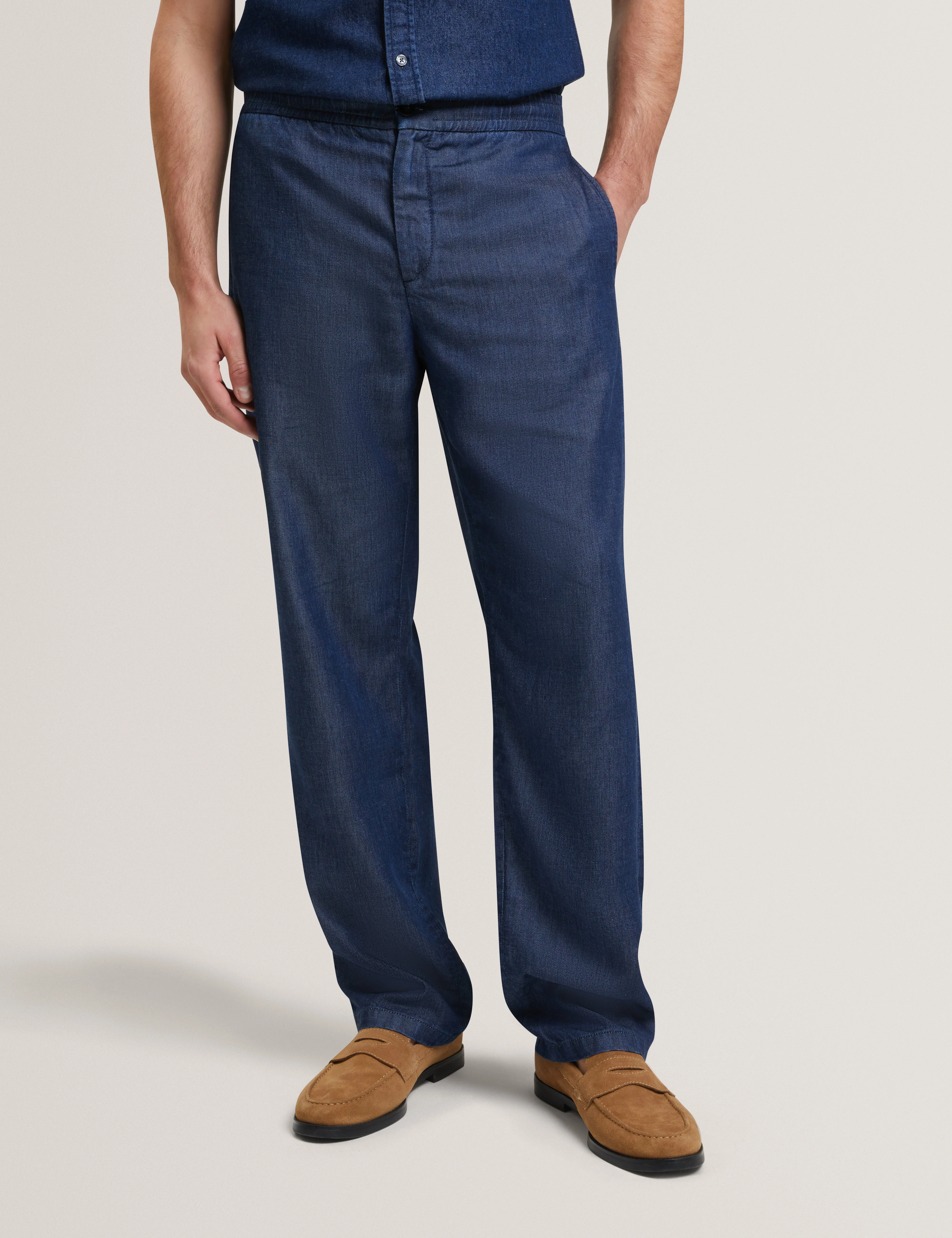 Ganmo Relaxed Pull-On Tencel Chambray Trouser Navy-Blue - Image 2
