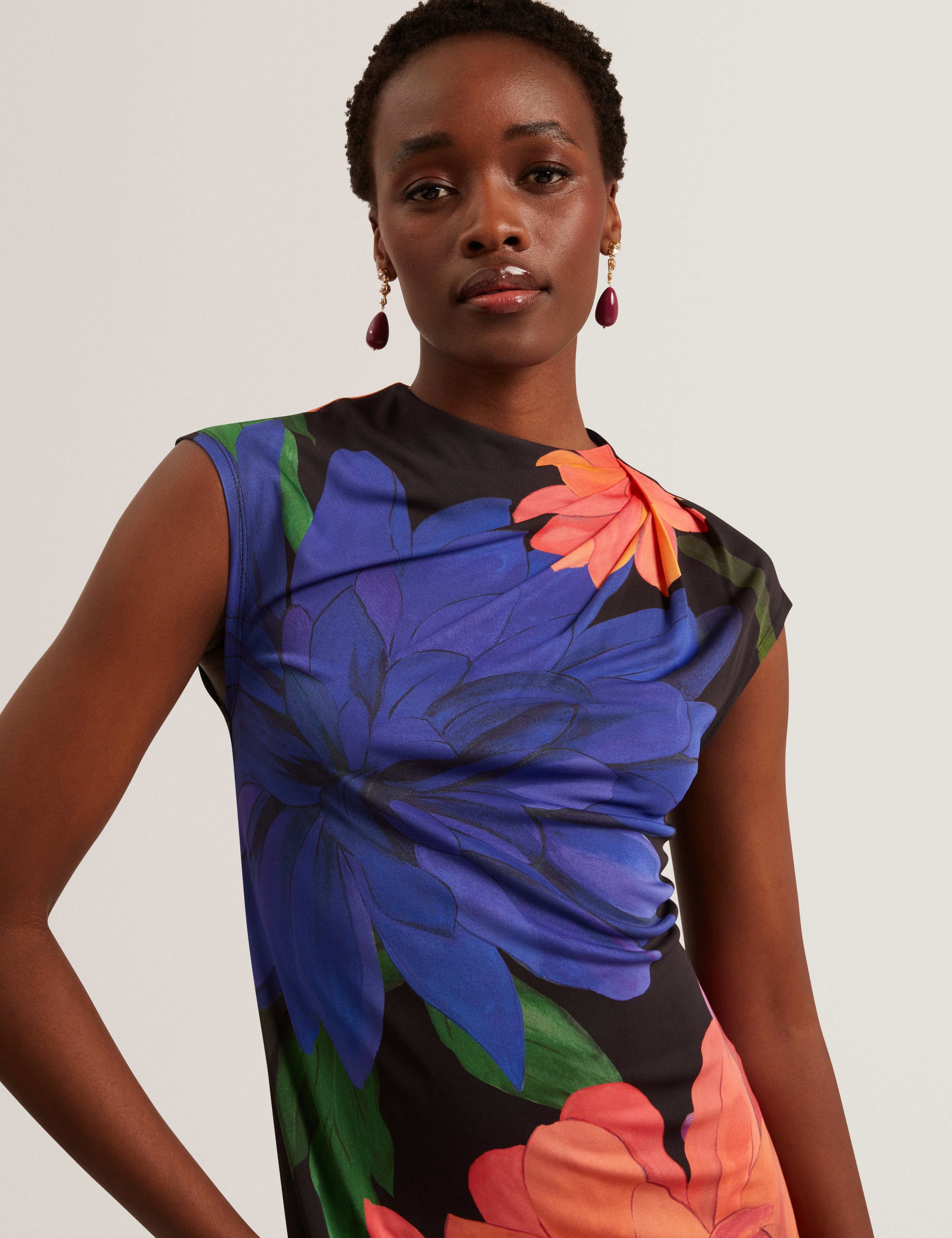 Ginla Printed Midi Dress With Draped Neck Detail Black - Image 5