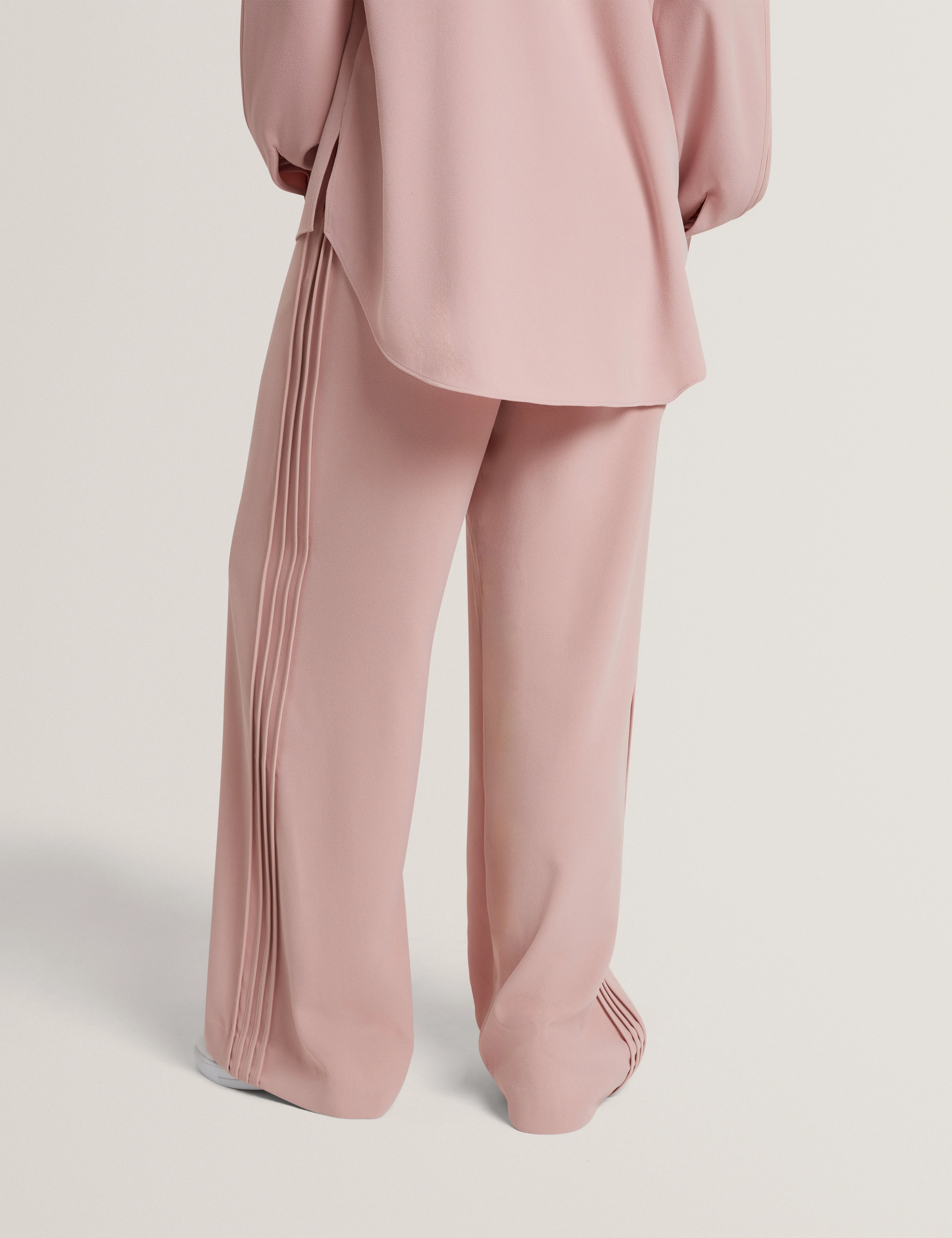 Gorjja Piping Detail Wide Leg Crepe Trouser Dusky-Pink - Image 5