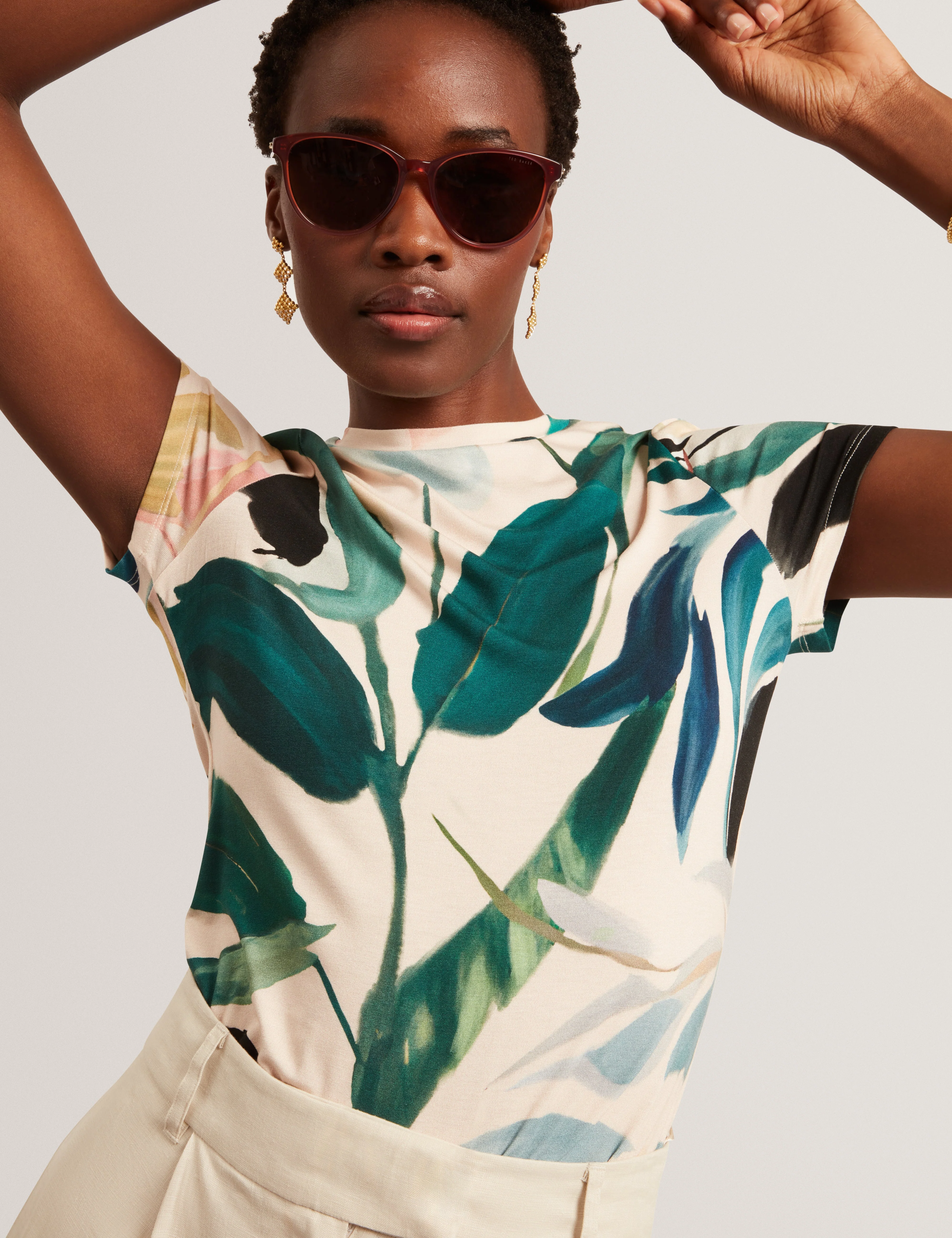 Haiiley Printed Fitted Short Sleeve Tee Nude-Pink - Image 3