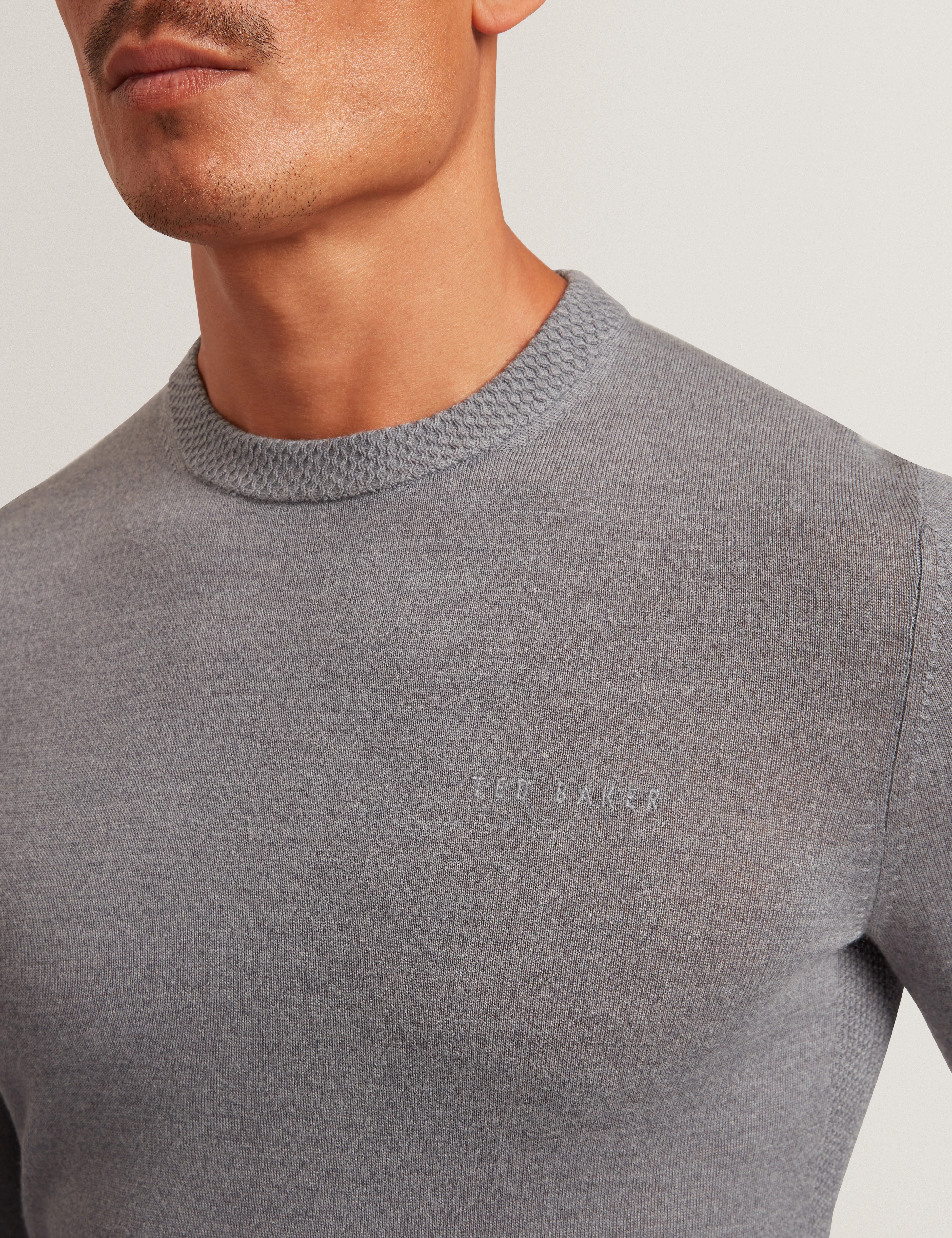Laurnce Branded Merino Crew Neck Jumper Mid-Grey - Image 4
