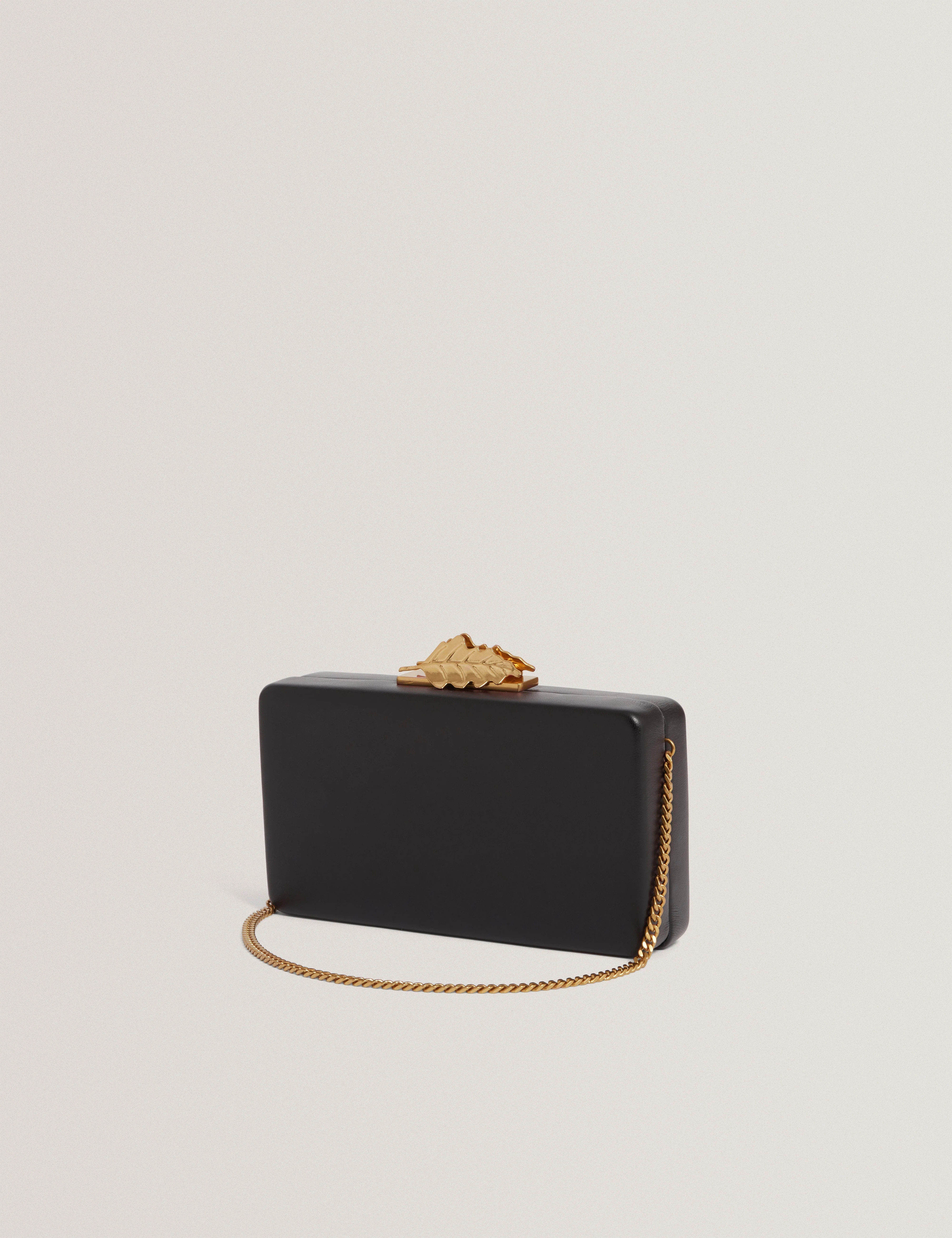 Lleaf Leaf Detail Clutch Bag Black - Image 4