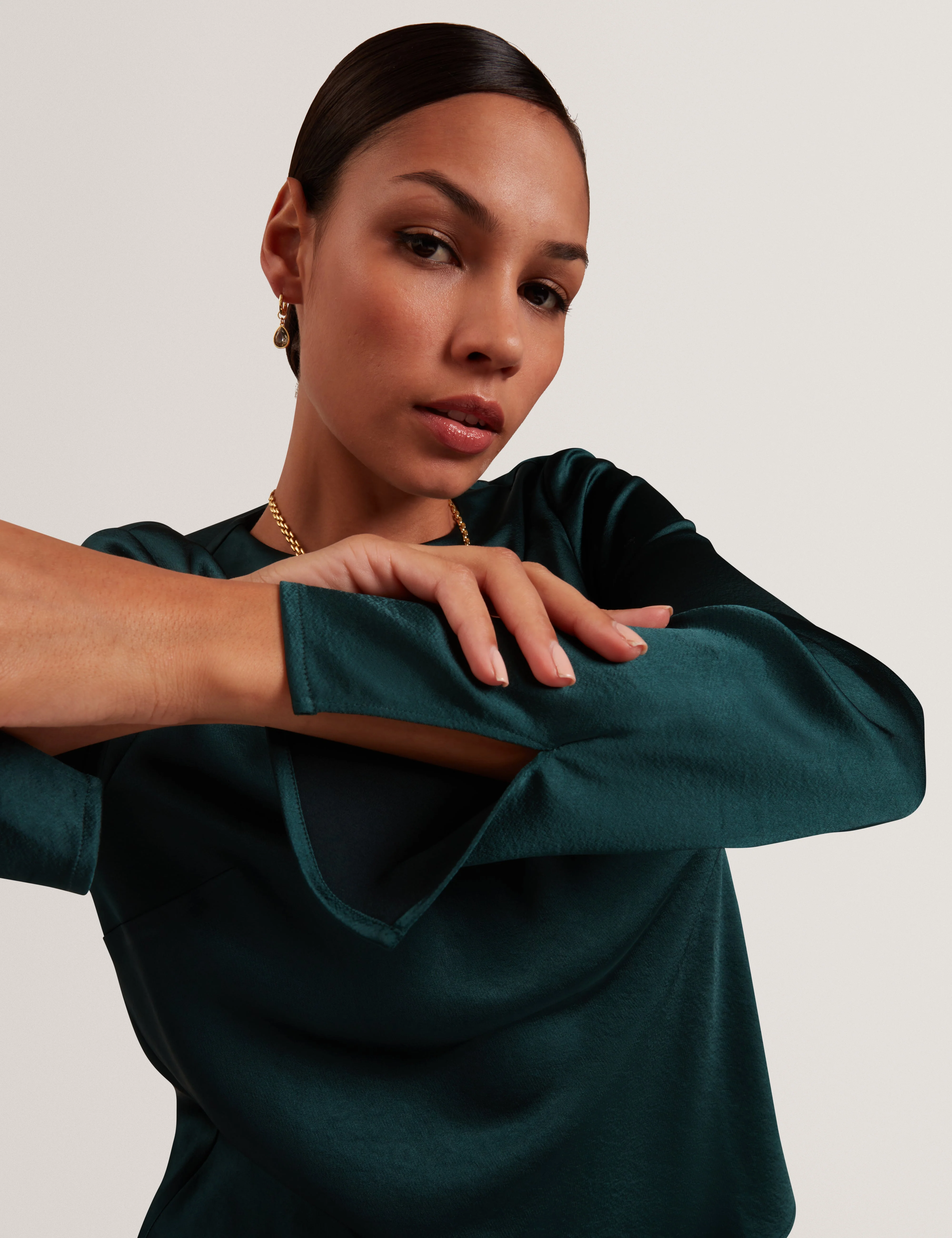 Maizyy Slit Long Sleeve Top Dk-Green