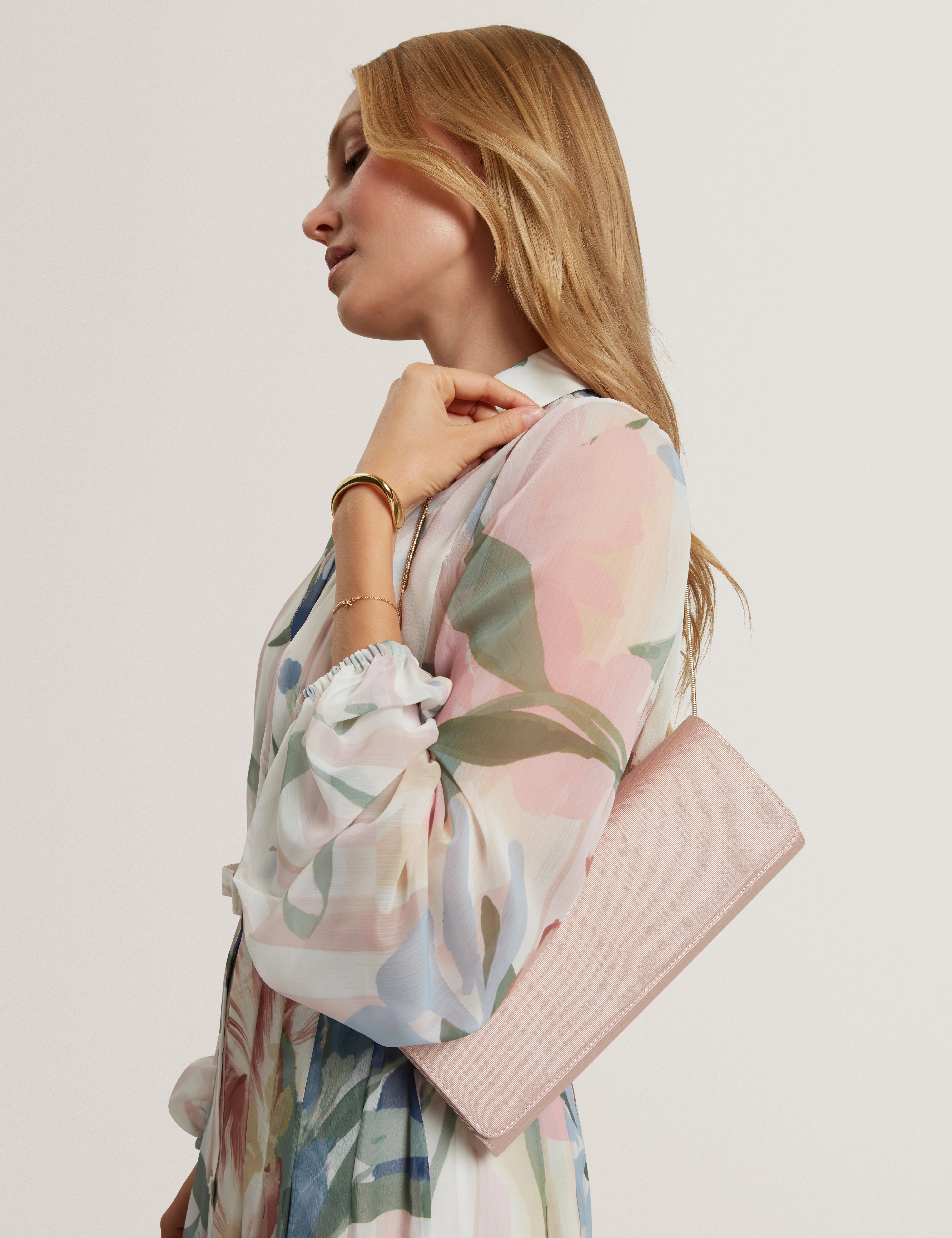 Maliisa Moire Baguette Clutch Bag Lt-Pink - Image 2