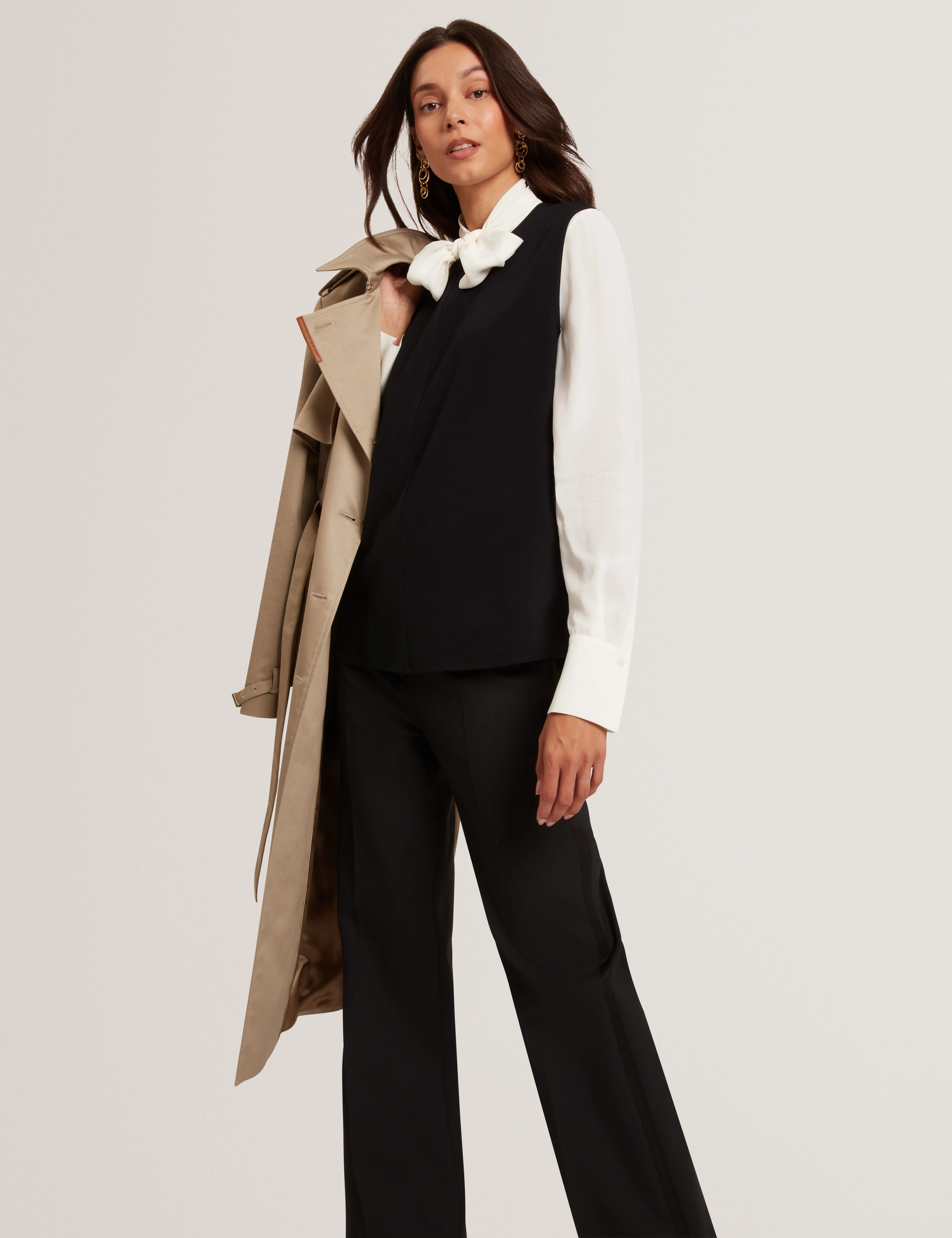 Marmia Sleeveless Top With Piping Detail Black - Image 6