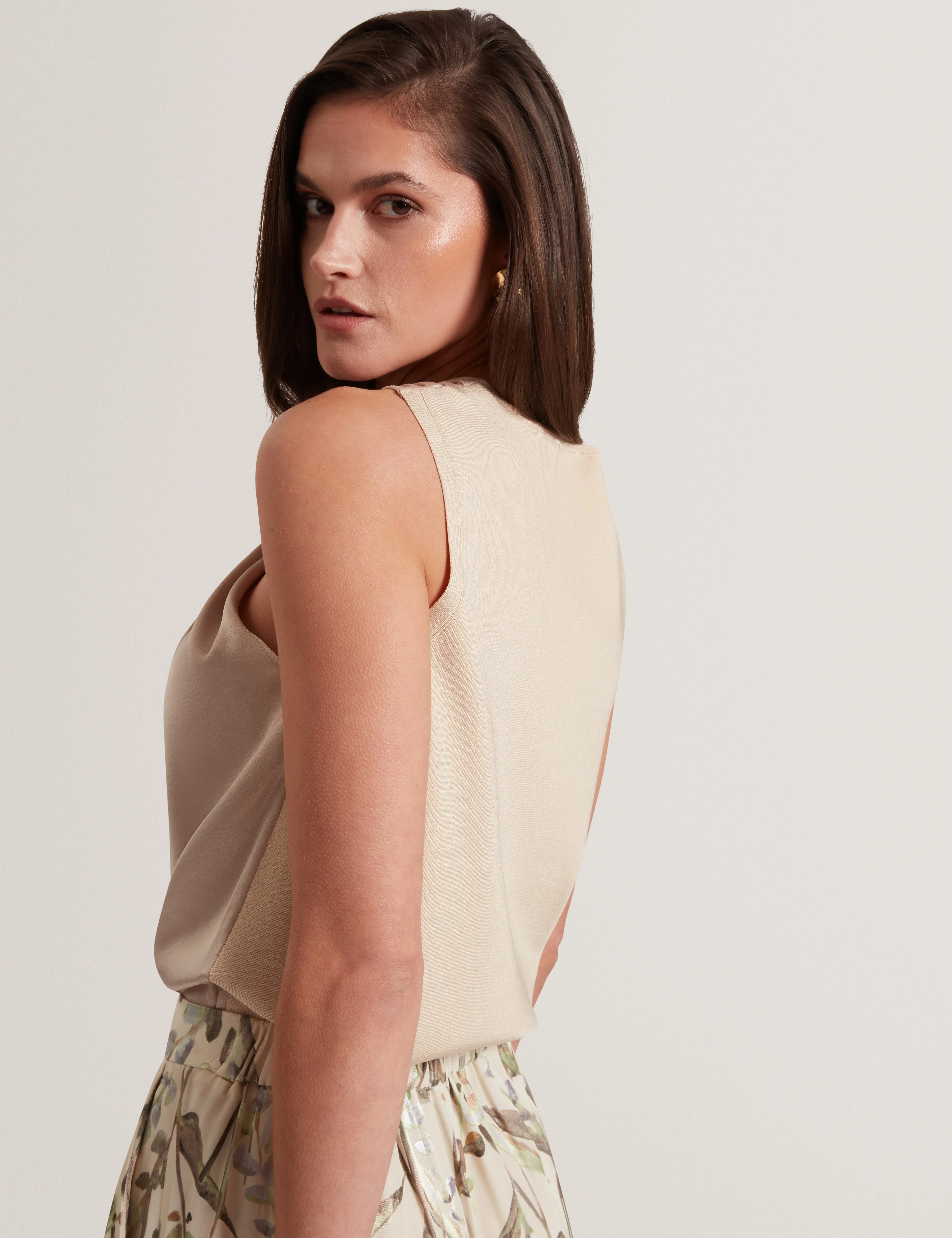 Myllia Knitted Twist Neck Top Gold - Image 5
