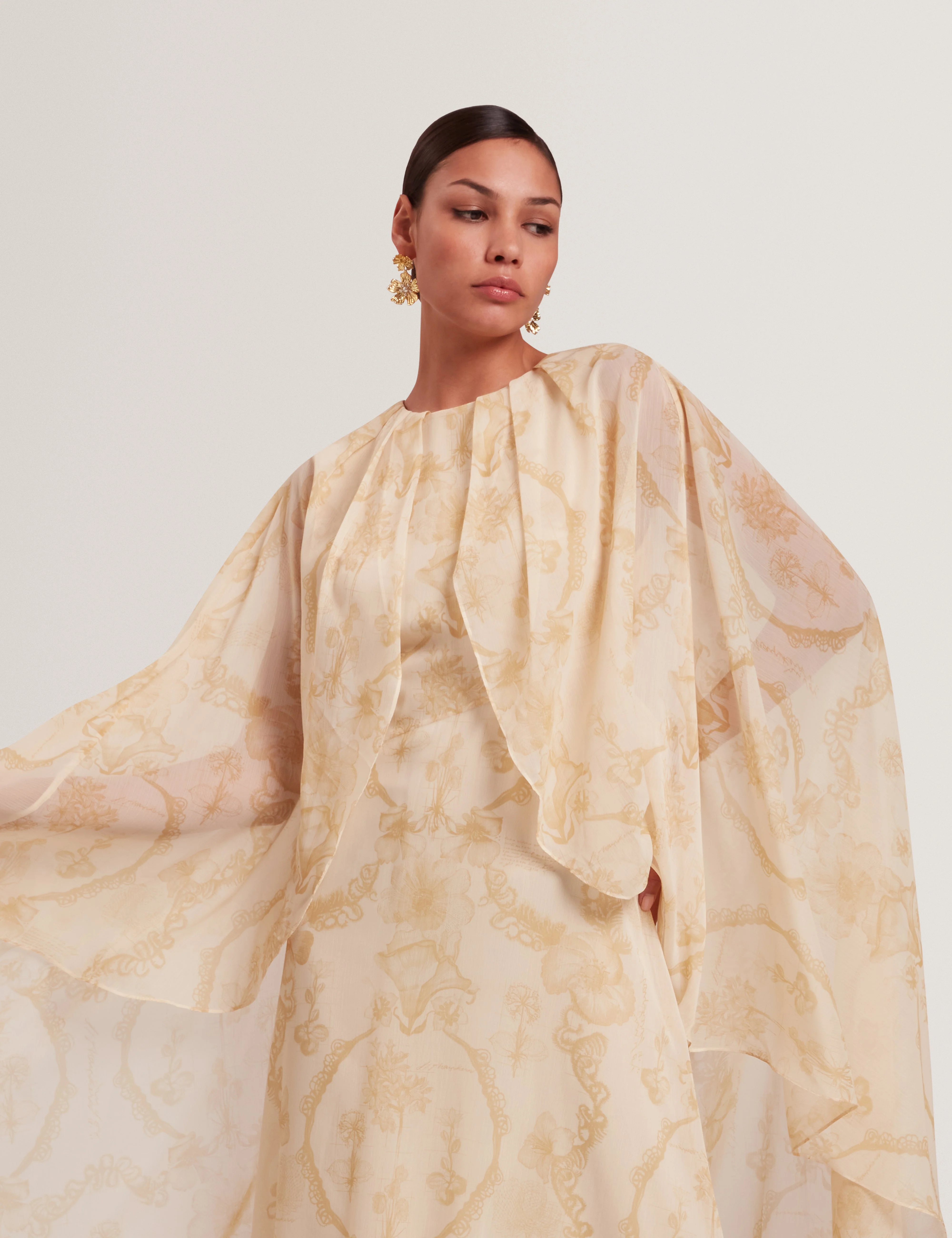 Nieva Waterfall Cape Detail Maxi Dress Lt-Yellow - Image 2