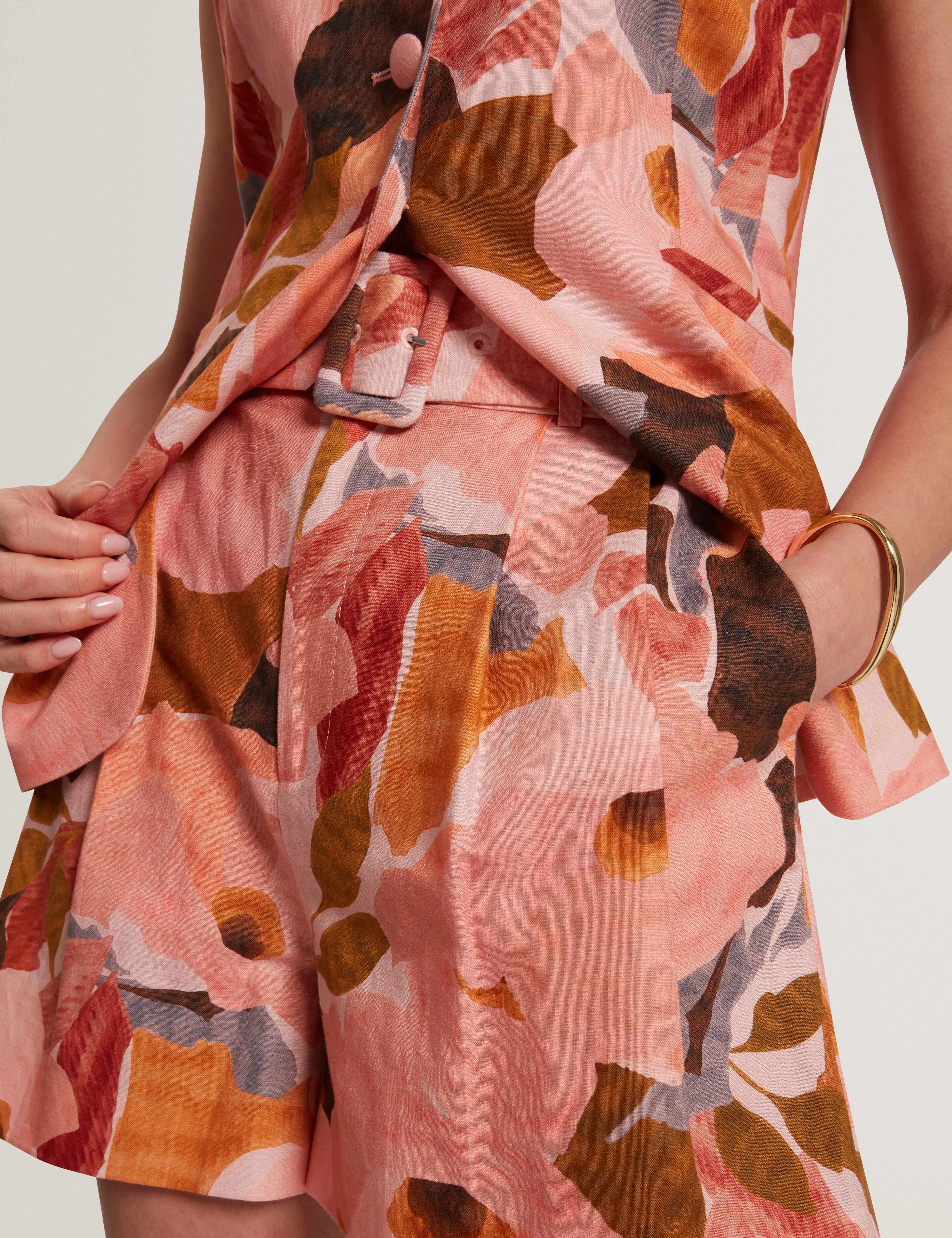 Noysa Printed Tailored Short Coral - Image 5