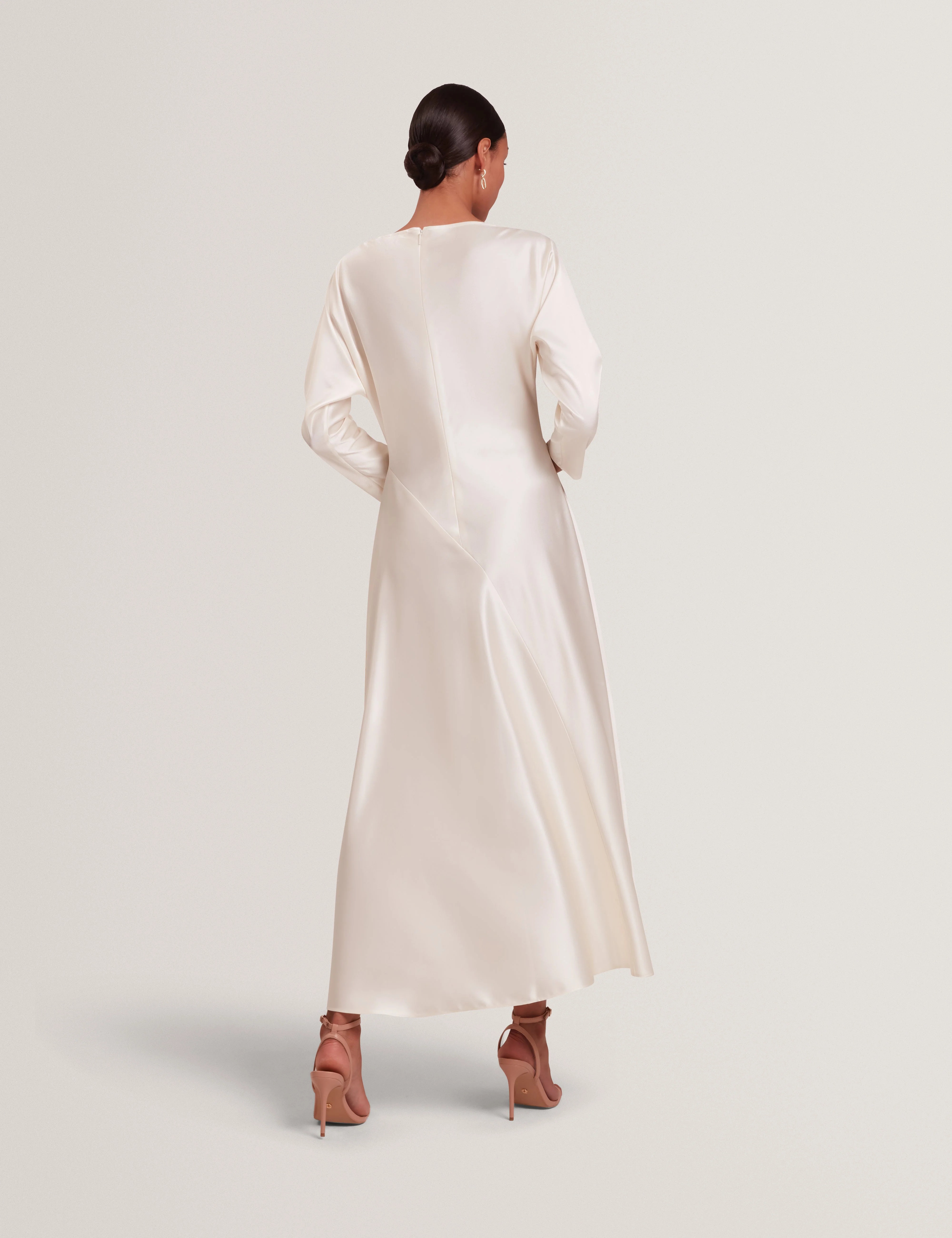 Raimi Curve Seam Detail Maxi Dress Ivory - Image 4
