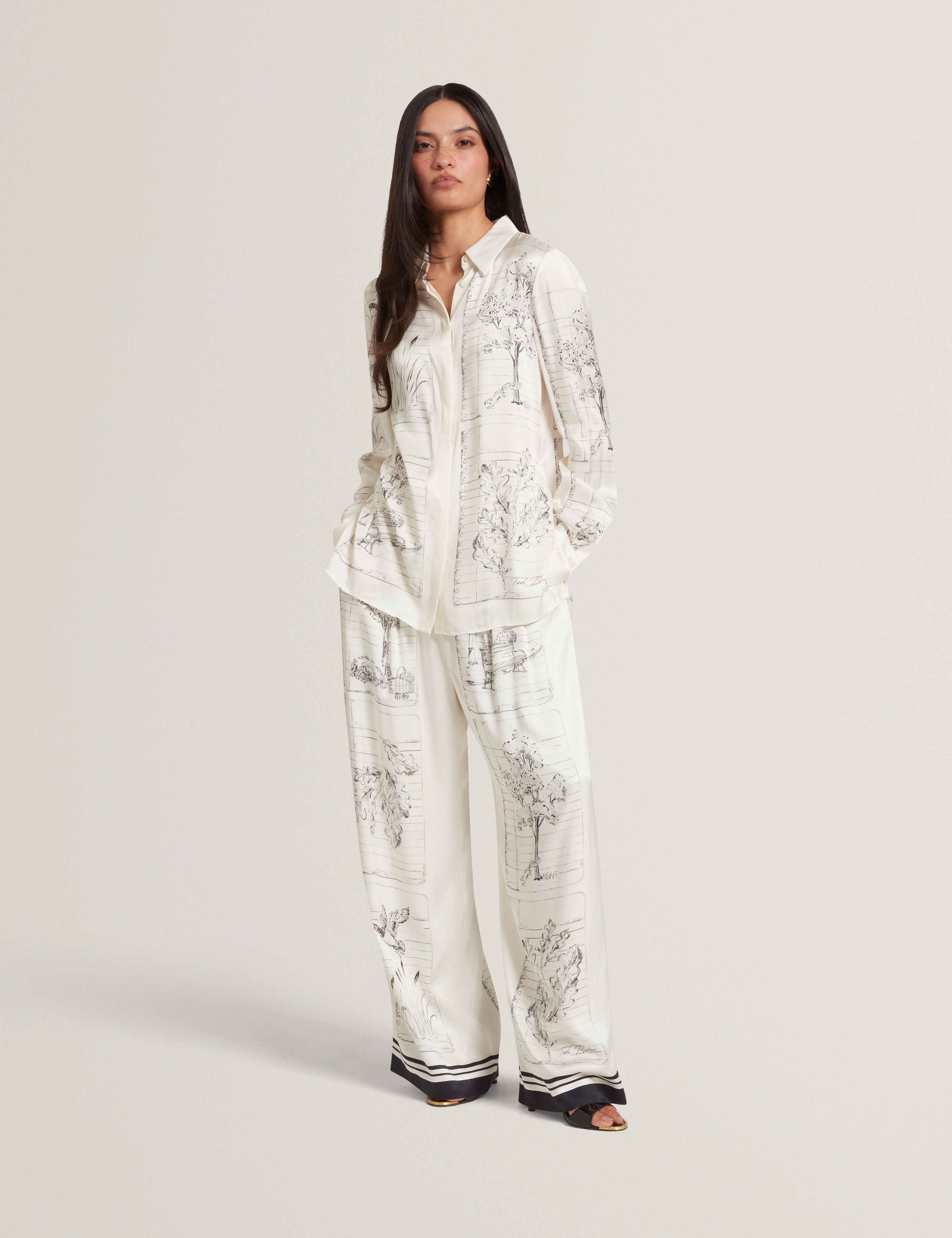 Rohbia Printed Longline Shirt Ivory - Image 2