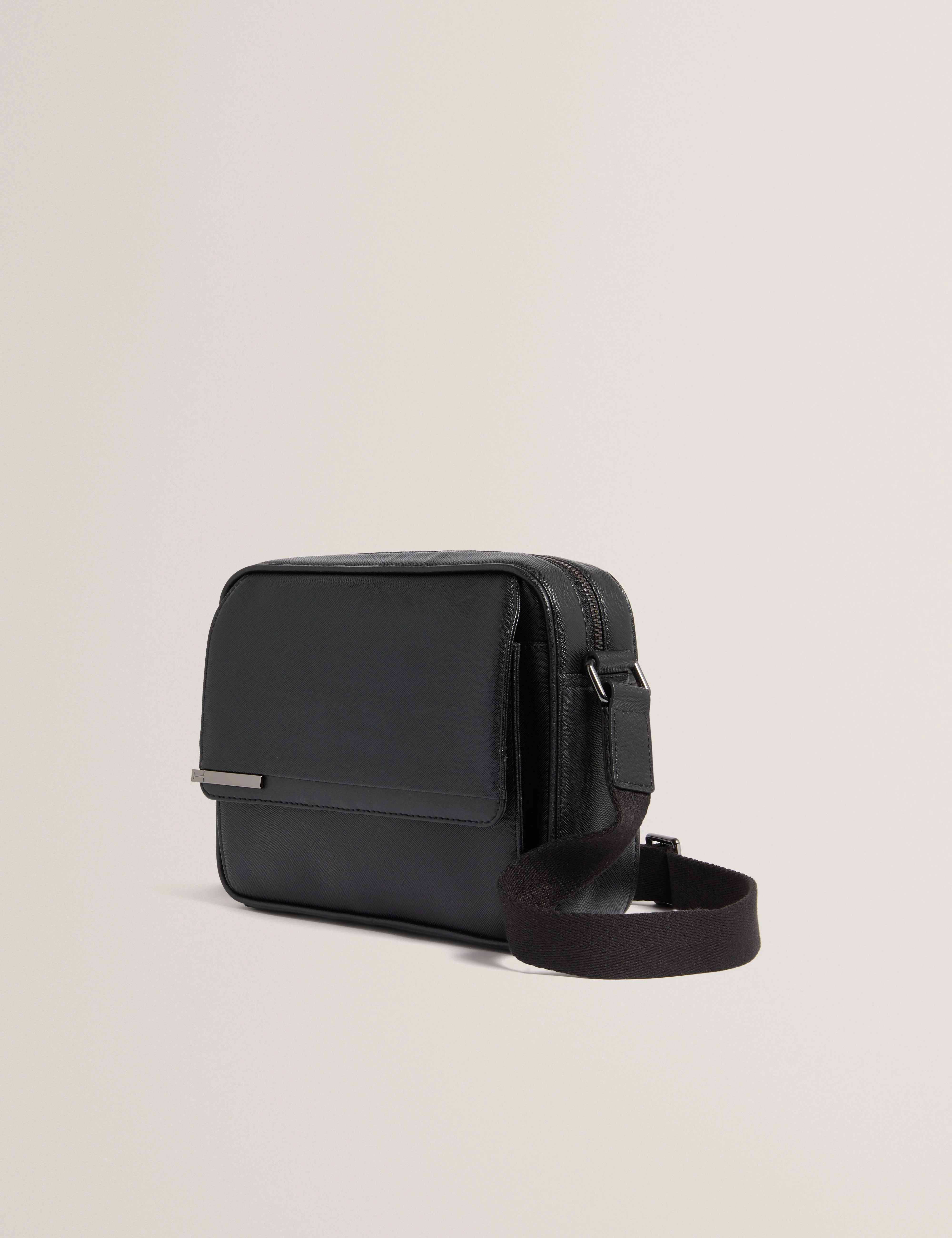 Sampson Tie Bar Detail Pu Messenger Bag Black - Image 2