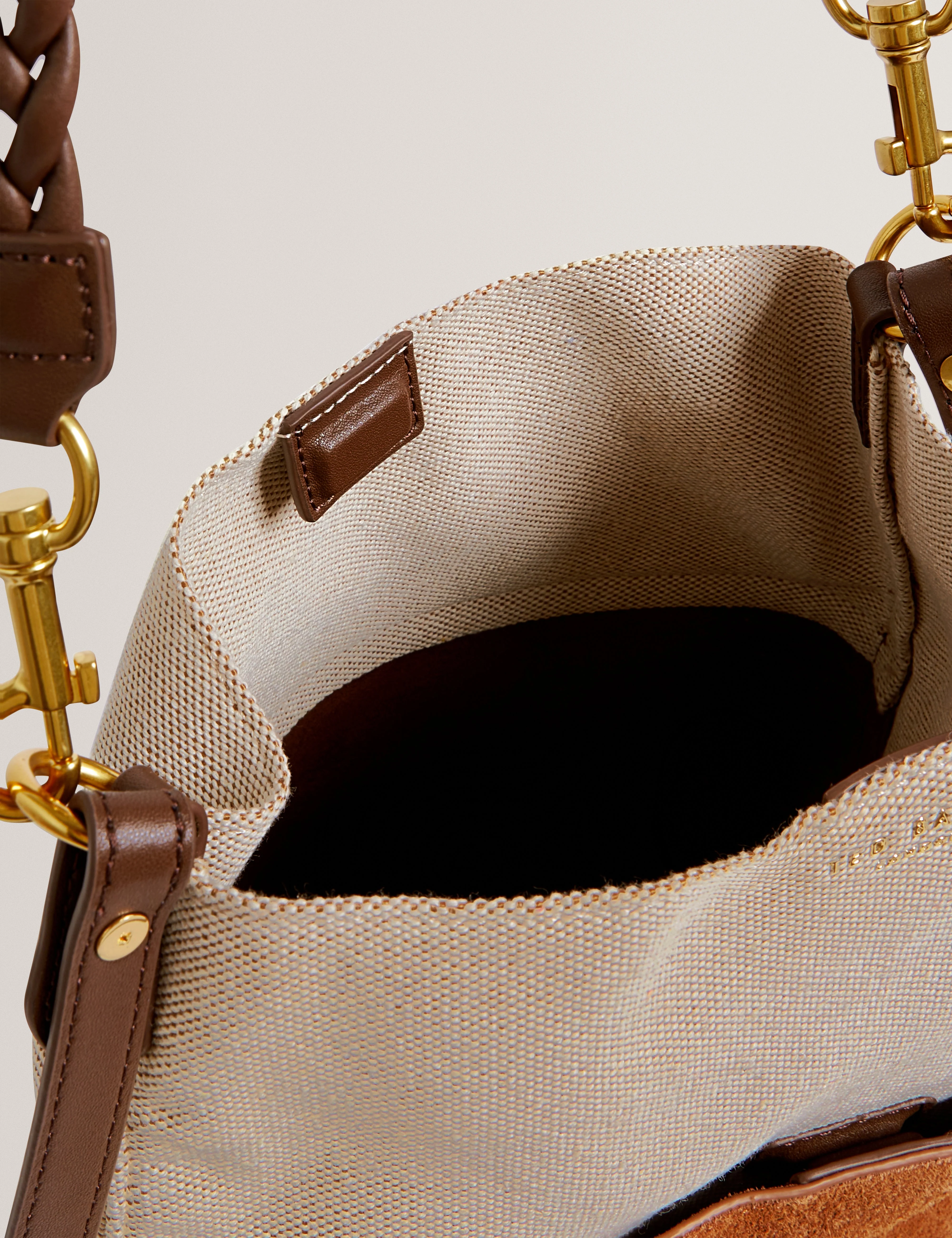 Sorien Woven Handle Medium Bucket Bag Tan - Image 5