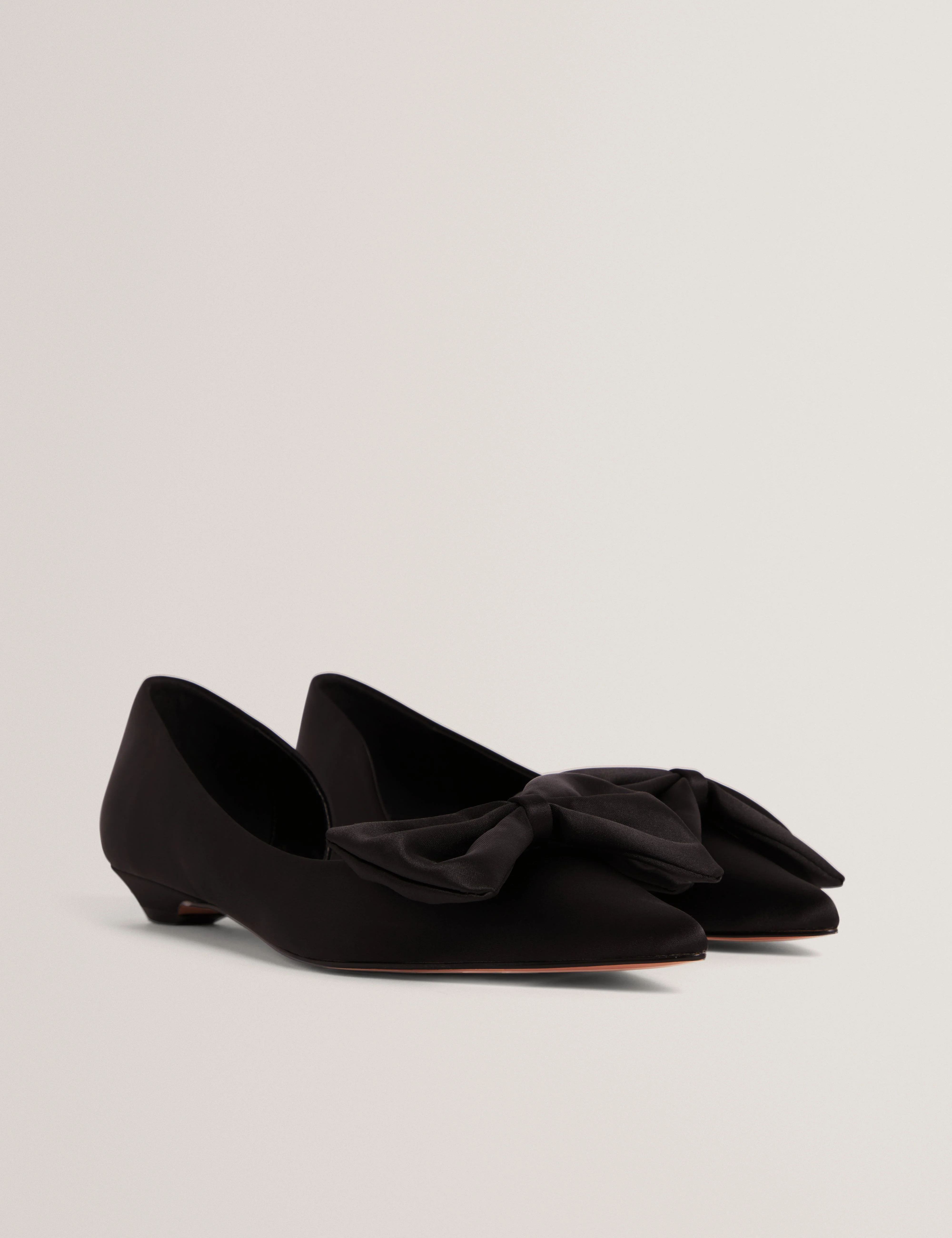 Soufiya Satin Bow Detail Flat Black - Image 4