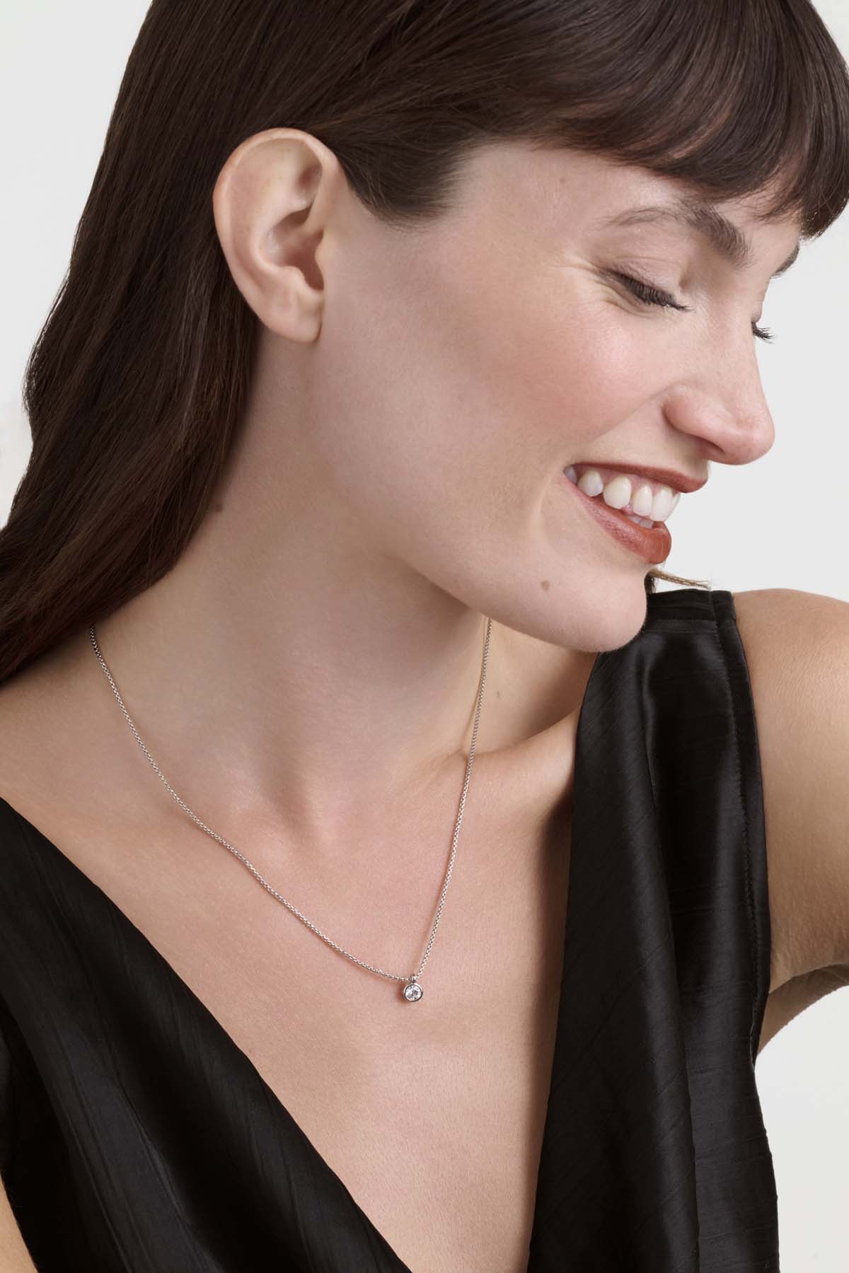 Sininaa Crystal Pendant Necklace Crystal - Image 2