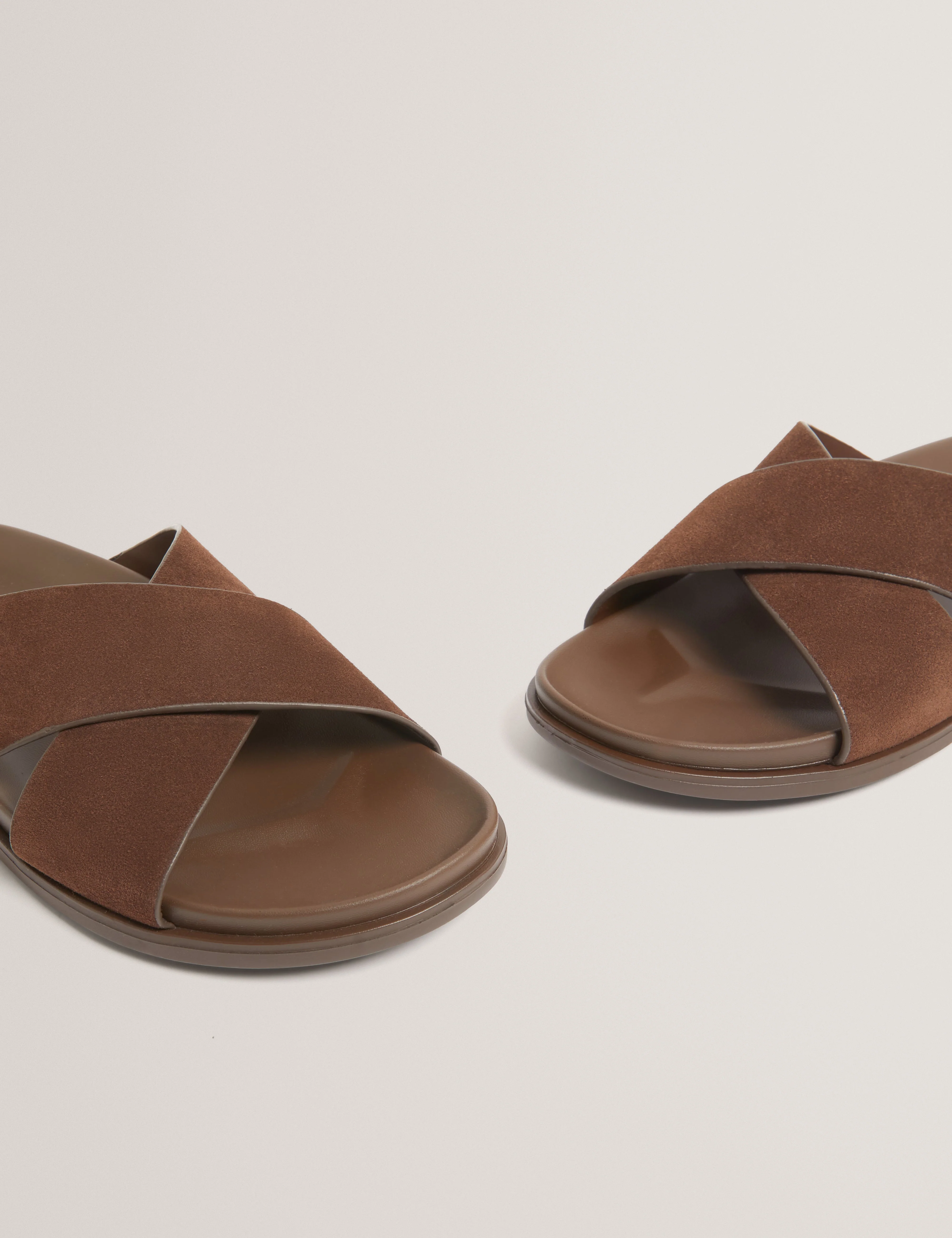 Teviin Tb Script Suede Mix Sandals Brn-Choc - Image 4
