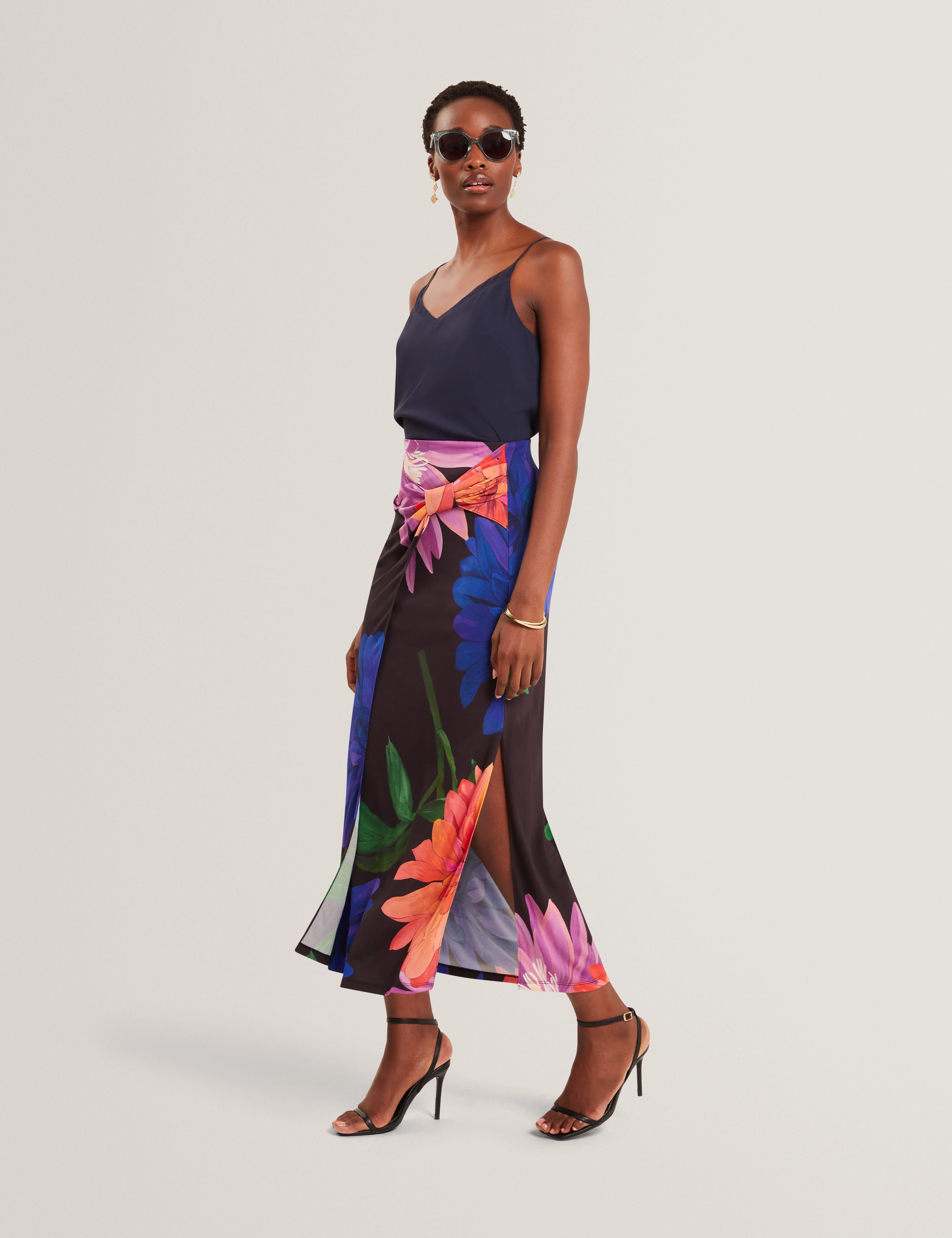 Varnia Printed Asymmetric Jersey Skirt Black - Image 4