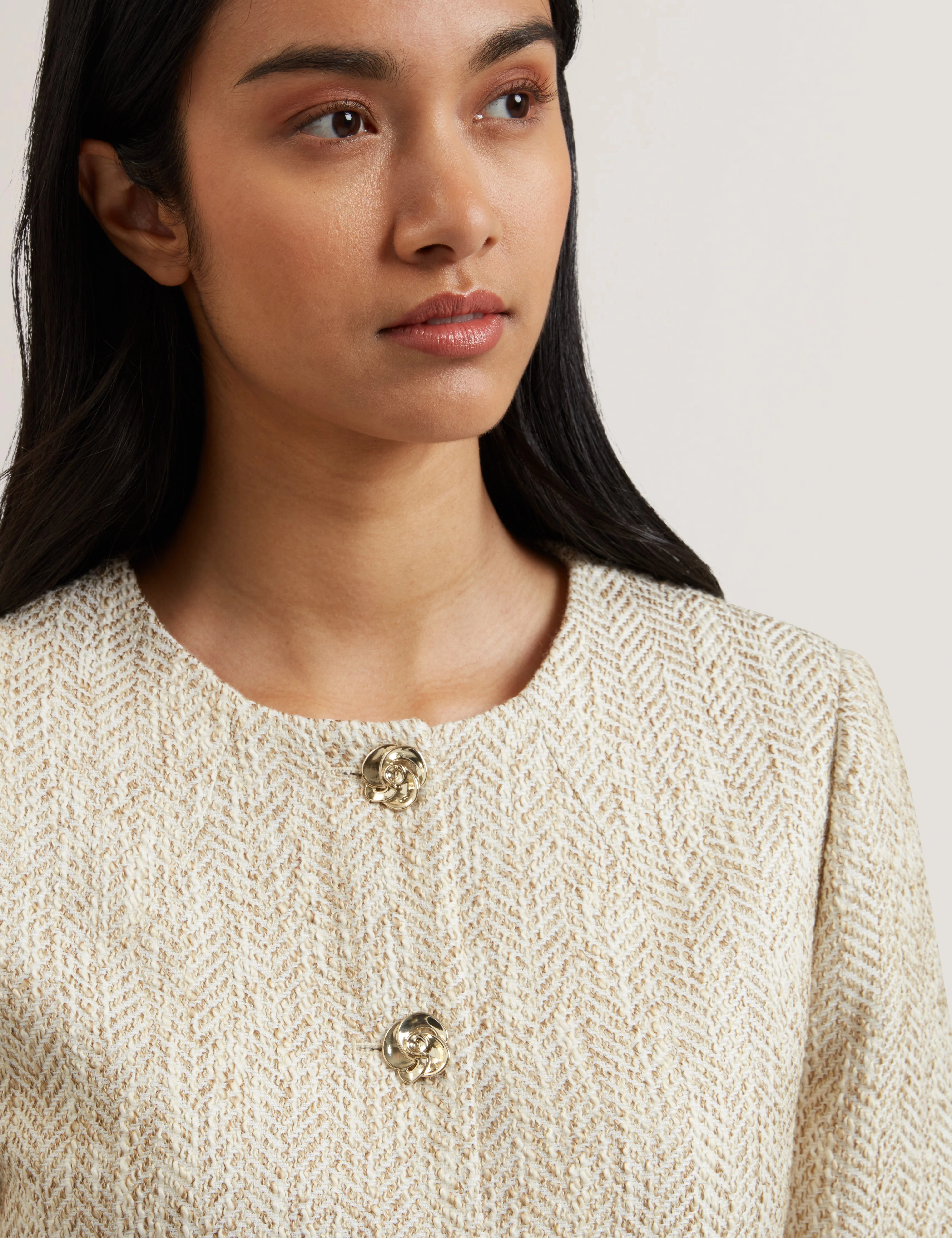 Vulpa Tailored Boucle Fitted Cropped Ivory - Image 4