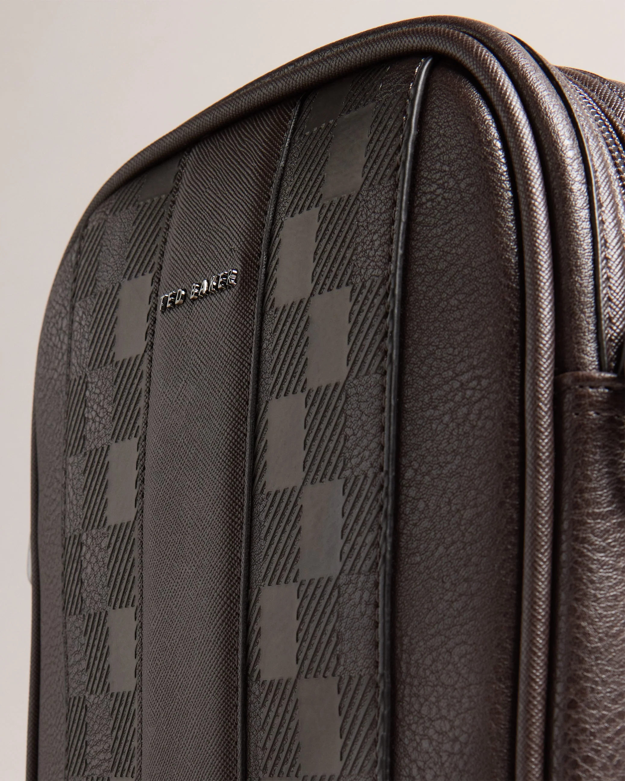 Waydon House Check Pu Flight Bag Brn-Choc - Image 2