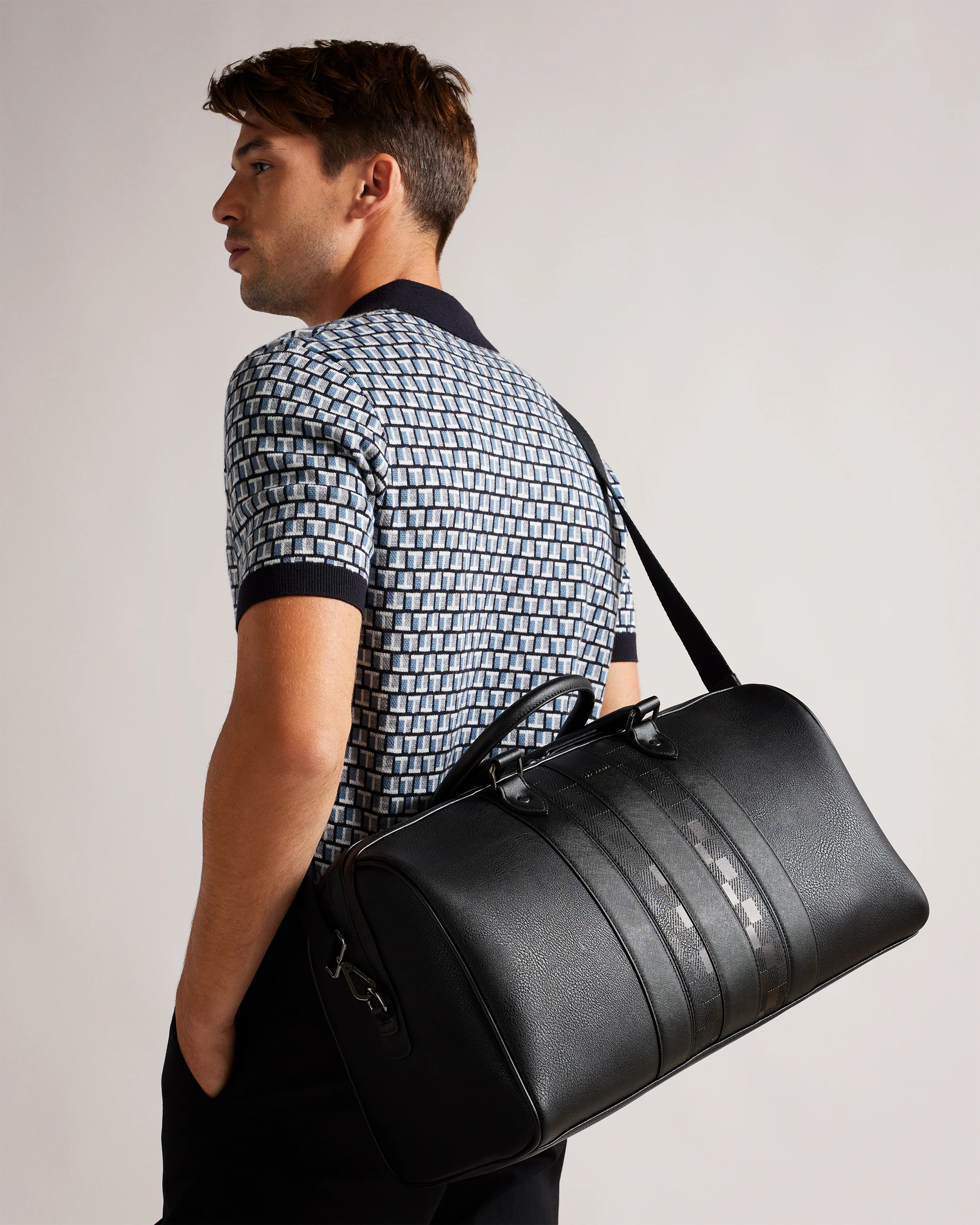 Waylin House Check Pu Holdall - Image 2